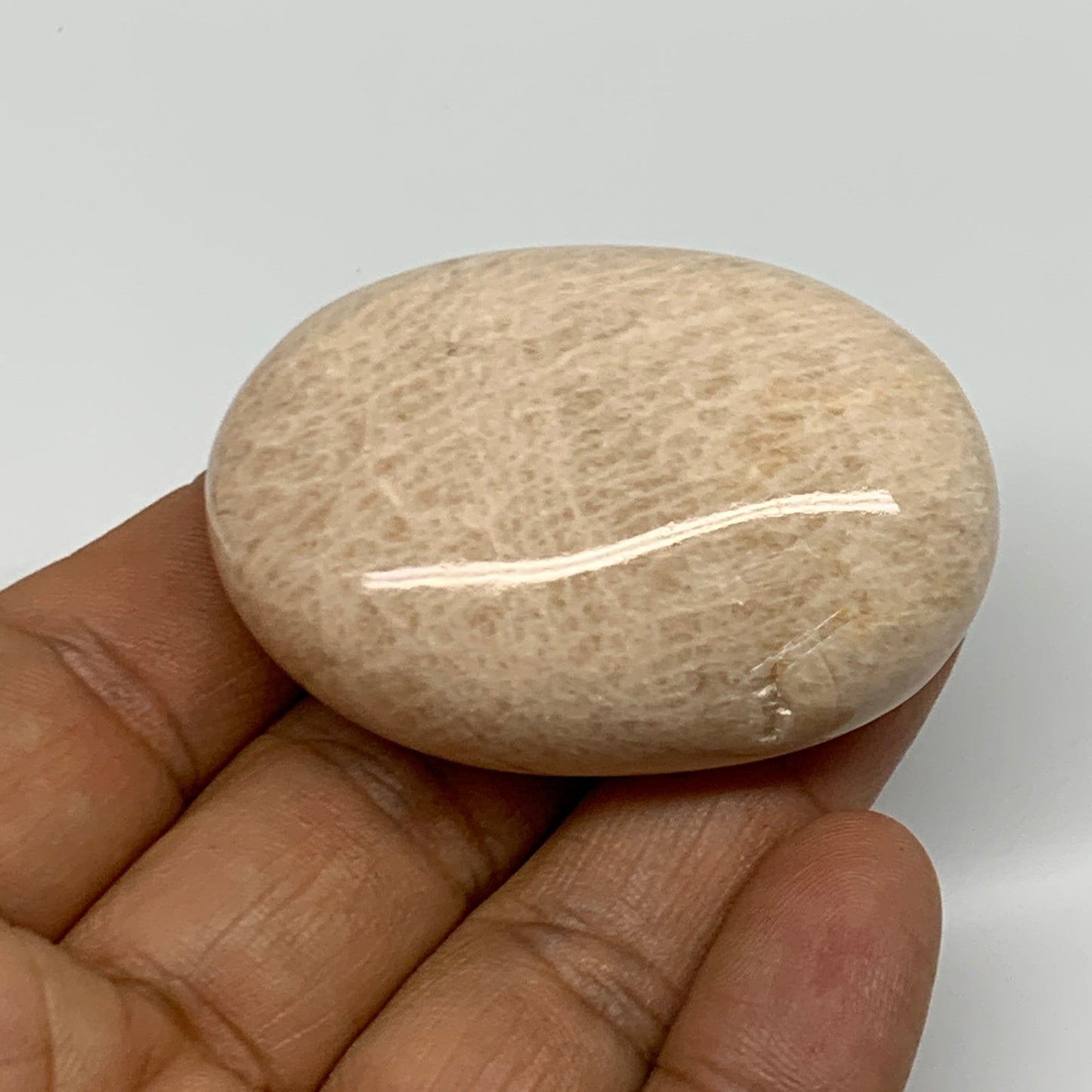 2.2 lbs (1013 Grams), 2"-2.3", 13pcs, Peach/White Moonstone Palm-Stone, B28000