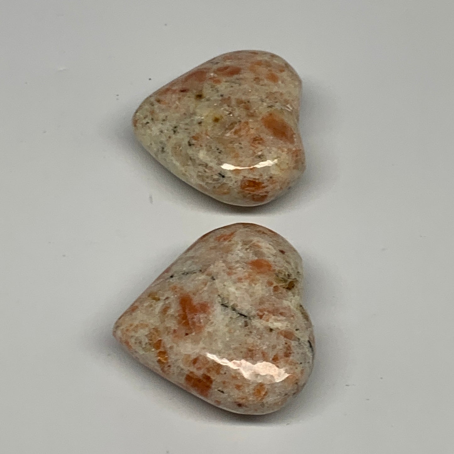 151.4g,1.8"-1.9", 2pcs, Sunstone Heart Polished Healing Crystal,B28029