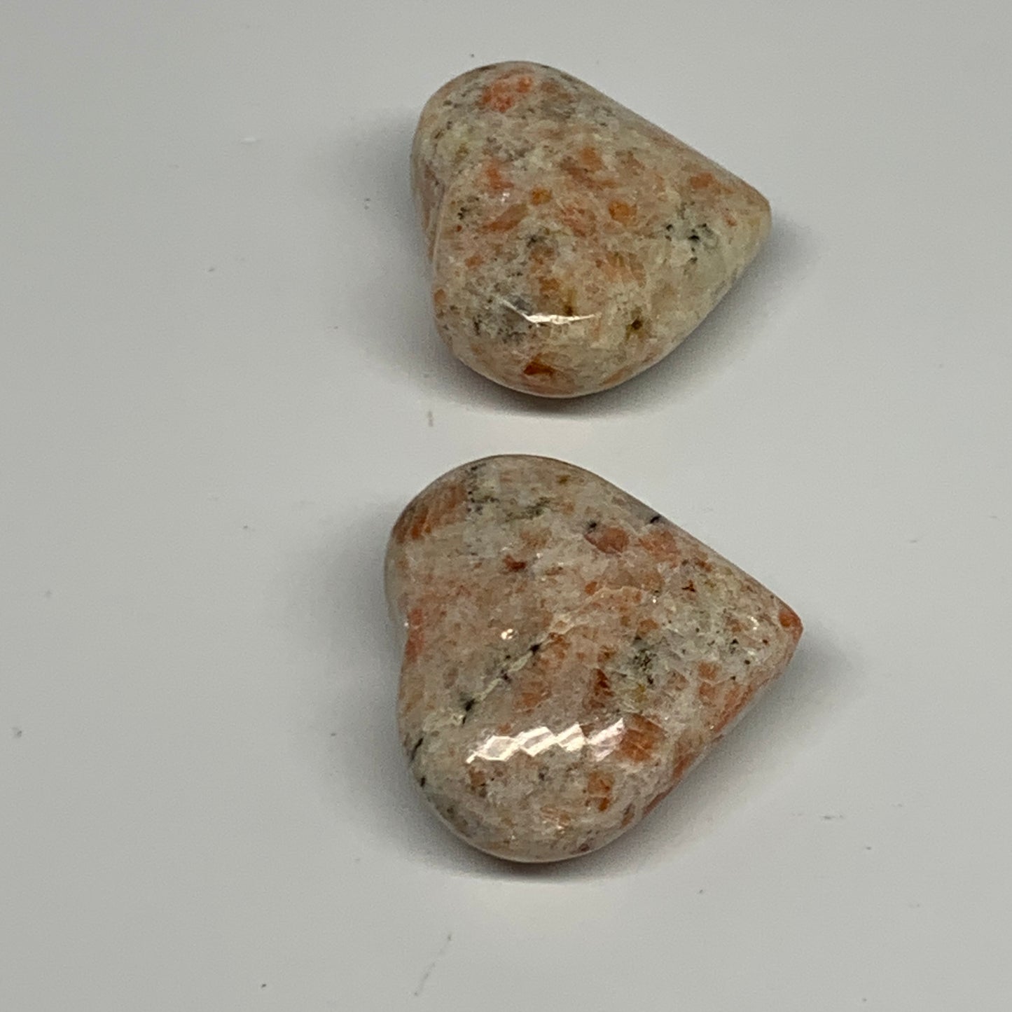 151.4g,1.8"-1.9", 2pcs, Sunstone Heart Polished Healing Crystal,B28029