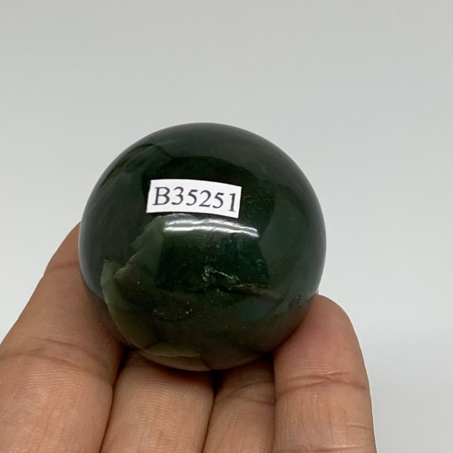 86g, 1.6"(39mm) Green Zade Stone Sphere Gemstone,Healing Crystal, B35251