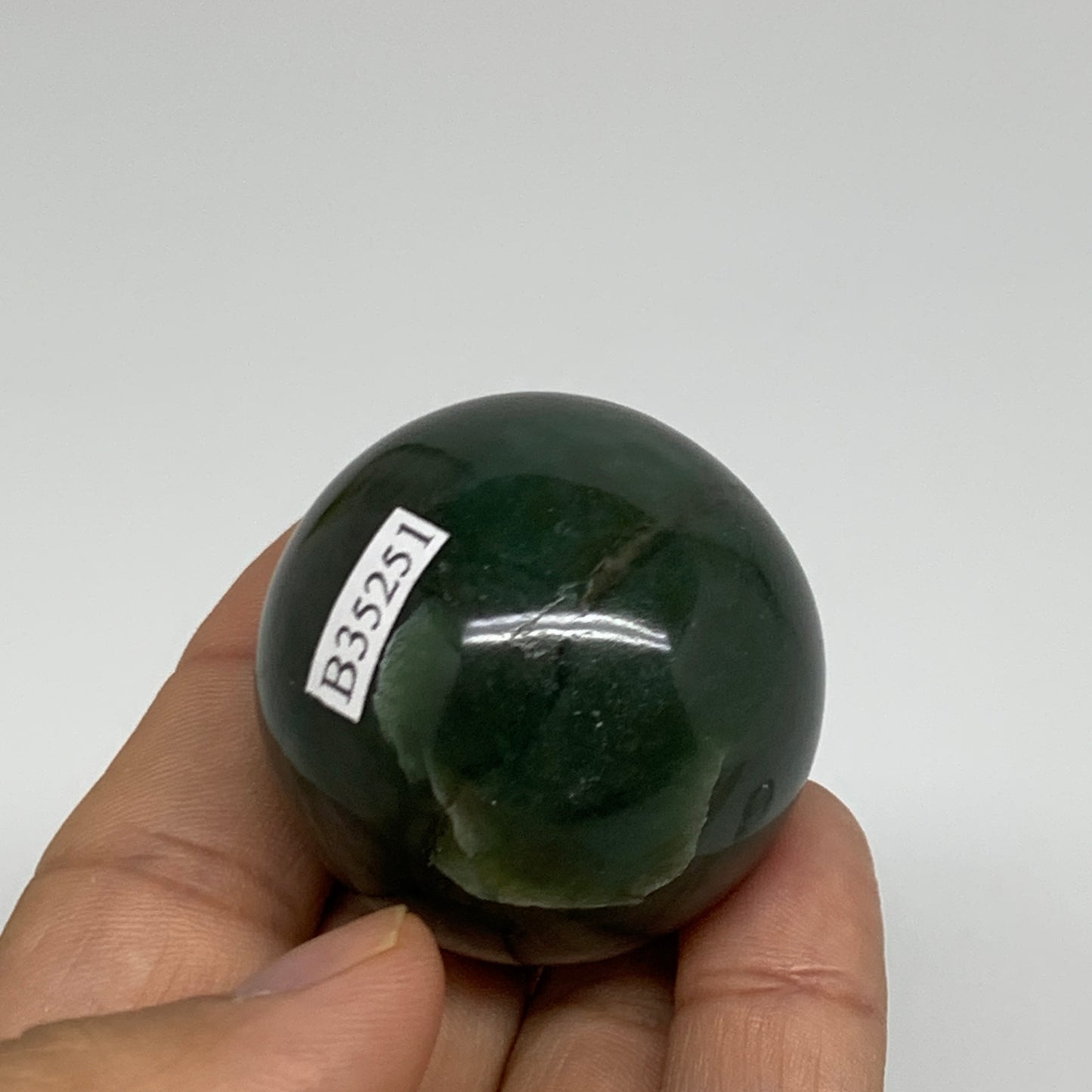 86g, 1.6"(39mm) Green Zade Stone Sphere Gemstone,Healing Crystal, B35251