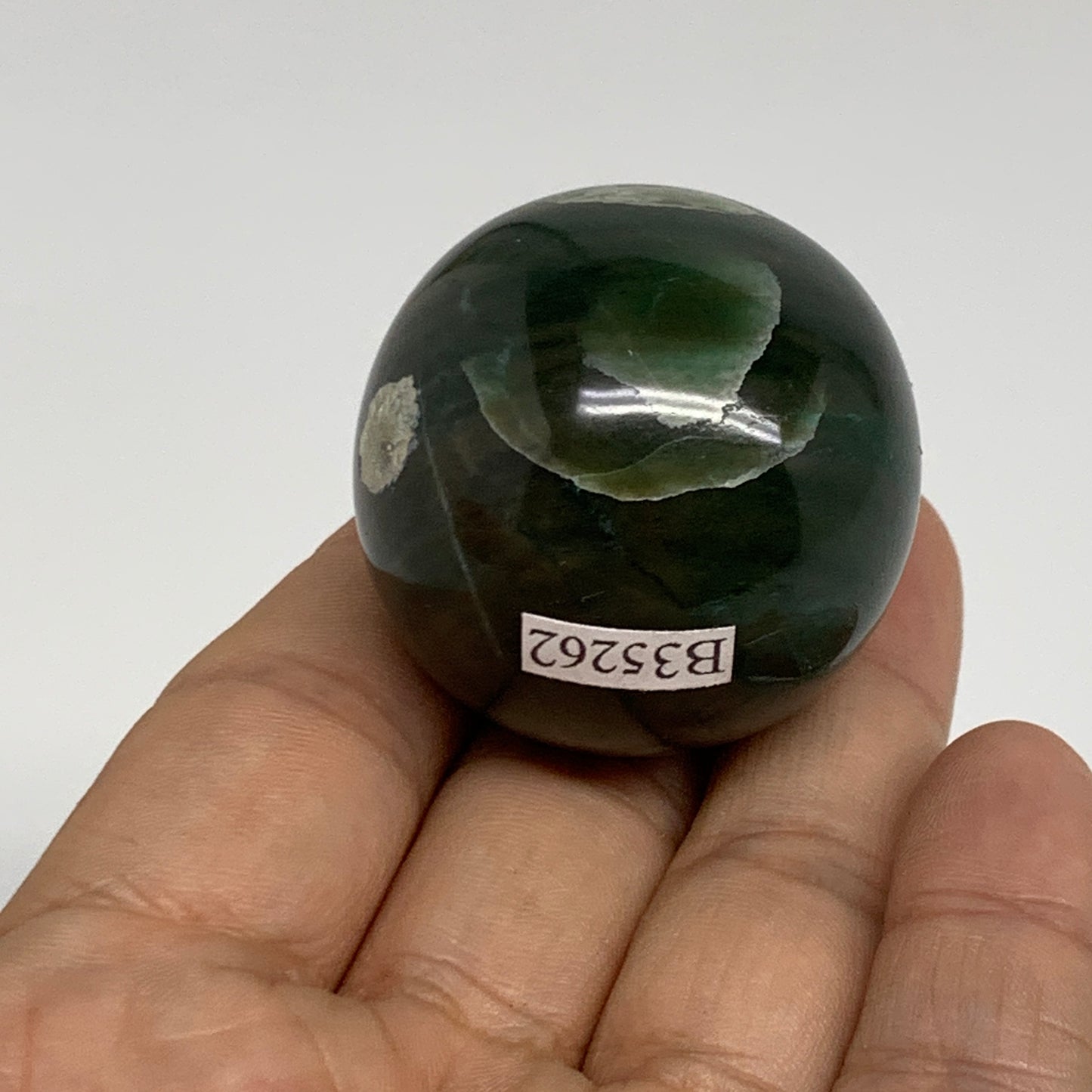 80.5g, 1.5"(38mm) Green Zade Stone Sphere Gemstone,Healing Crystal, B35262