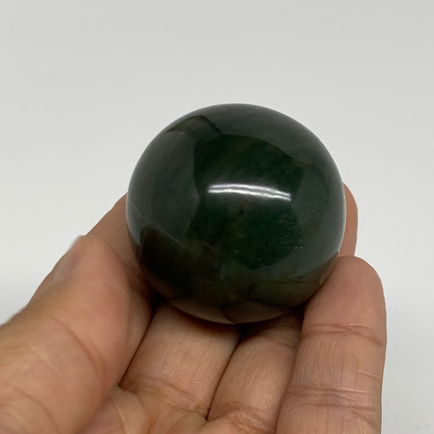 80.5g, 1.5"(38mm) Green Zade Stone Sphere Gemstone,Healing Crystal, B35262