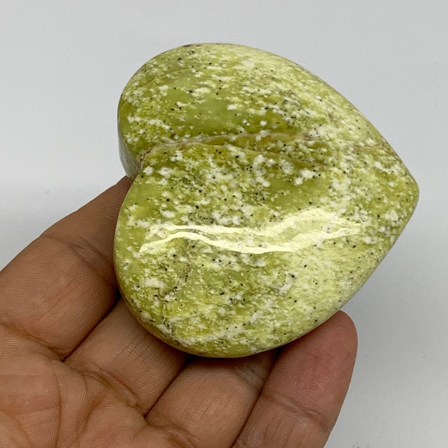 107g, 2.3"x2.6"x0.9" Green Serpentine Heart Polished Gemstones, B33857