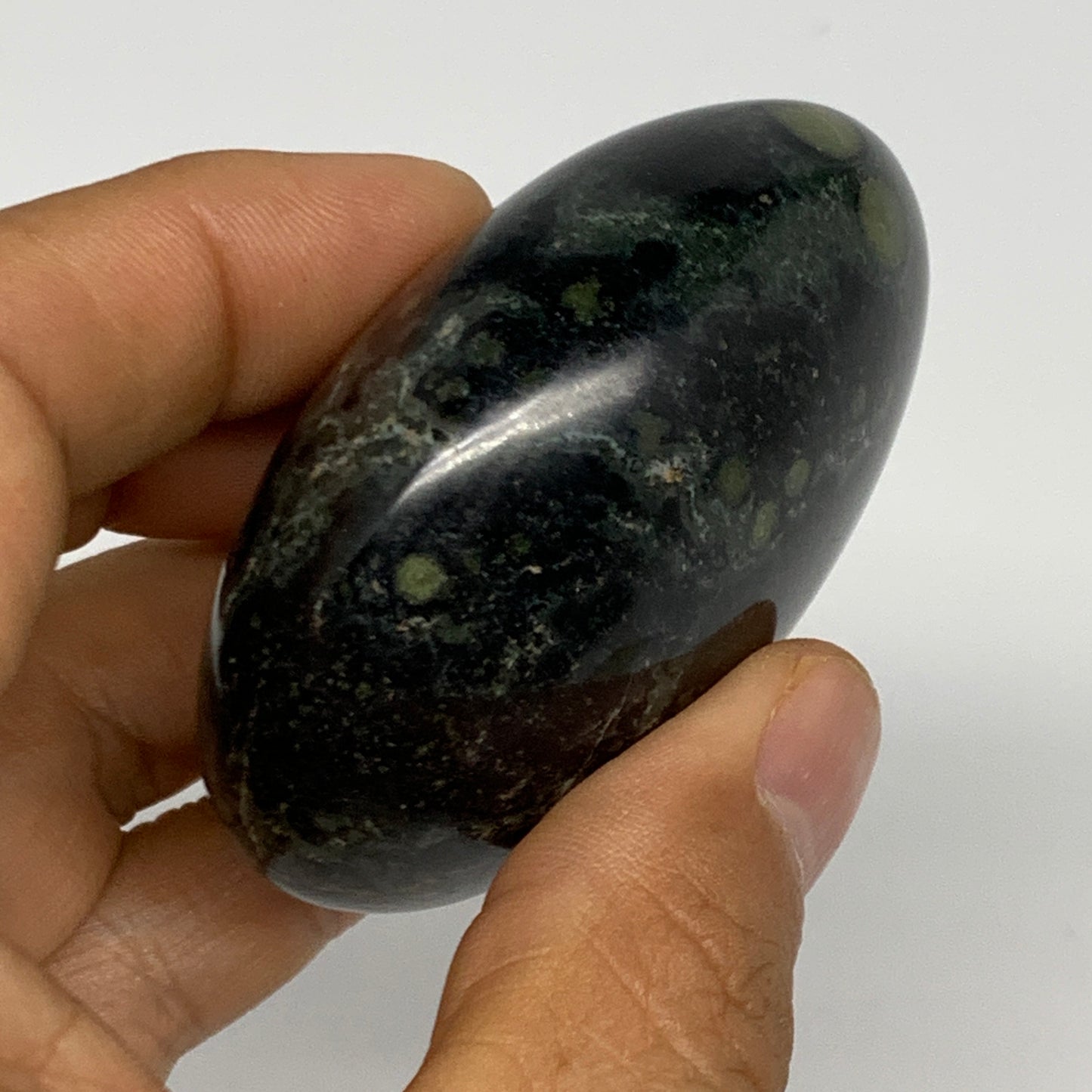 124.3g, 2.4"x1.9"x1.2", Crocodile Kambaba Jasper Palm-Stone @Madagascar, B28068