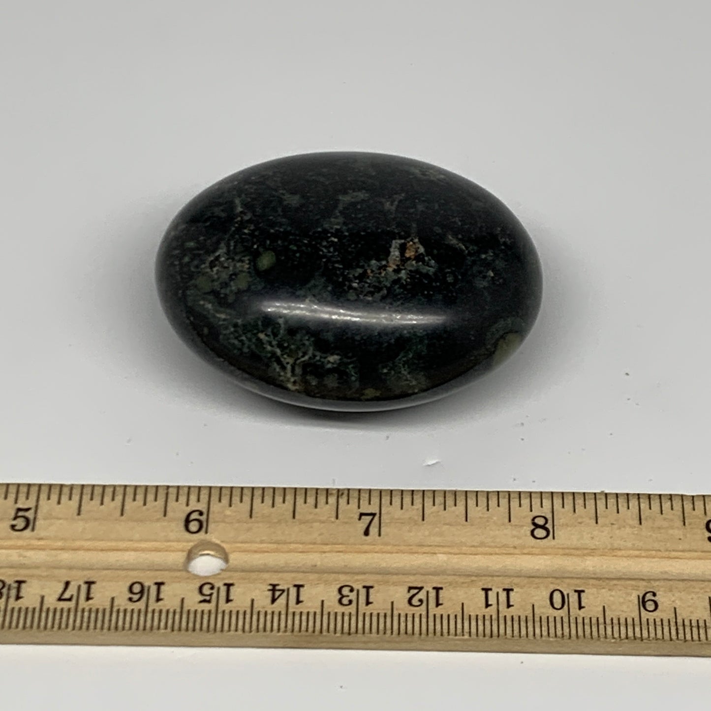 124.3g, 2.4"x1.9"x1.2", Crocodile Kambaba Jasper Palm-Stone @Madagascar, B28068