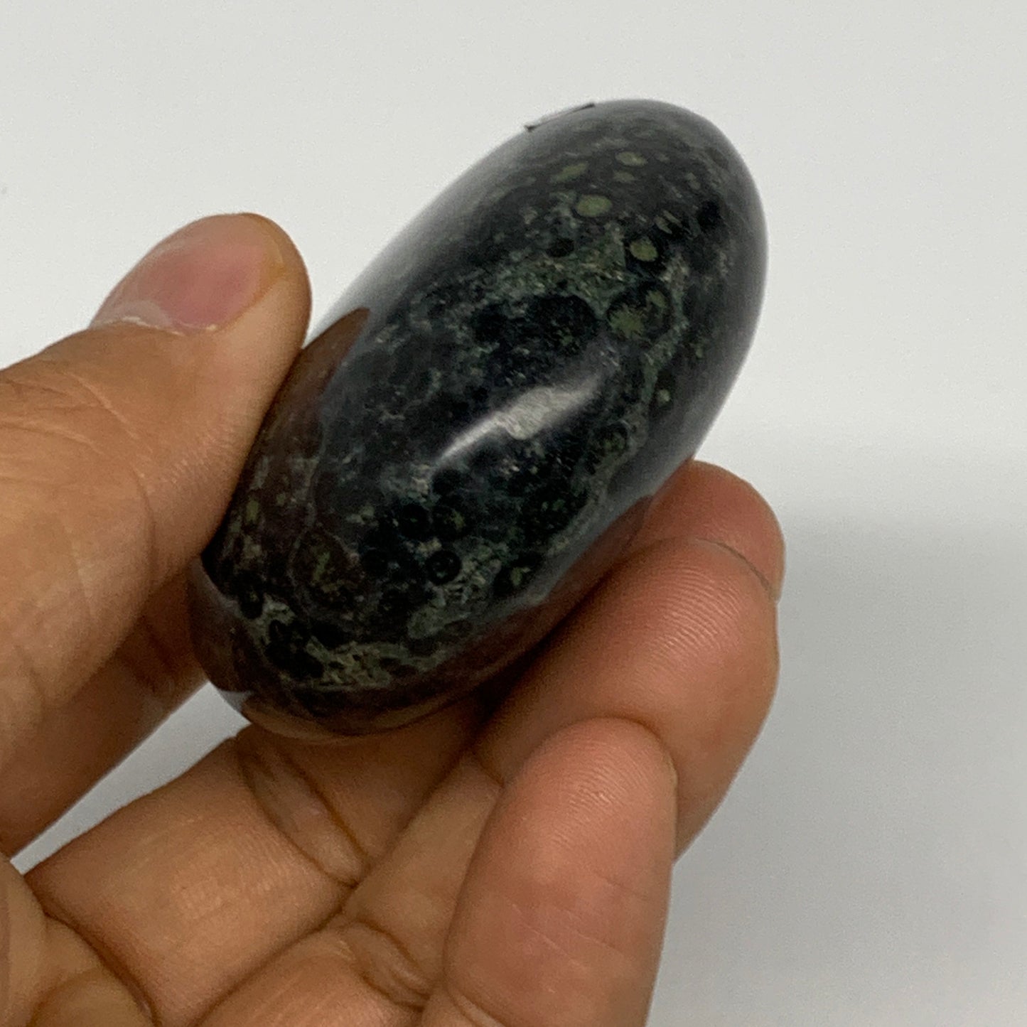 113.3g, 2.4"x2.1"x0.9", Crocodile Kambaba Jasper Palm-Stone @Madagascar, B28074