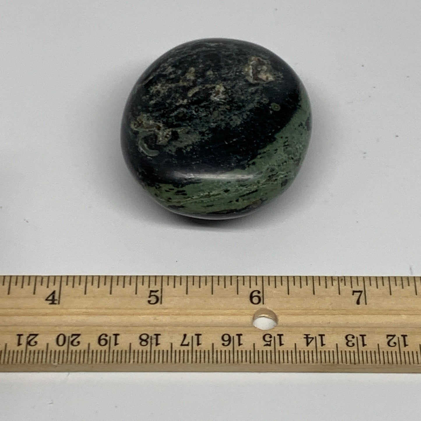 118g, 2.4"x2"x1", Crocodile Kambaba Jasper Palm-Stone @Madagascar, B28077