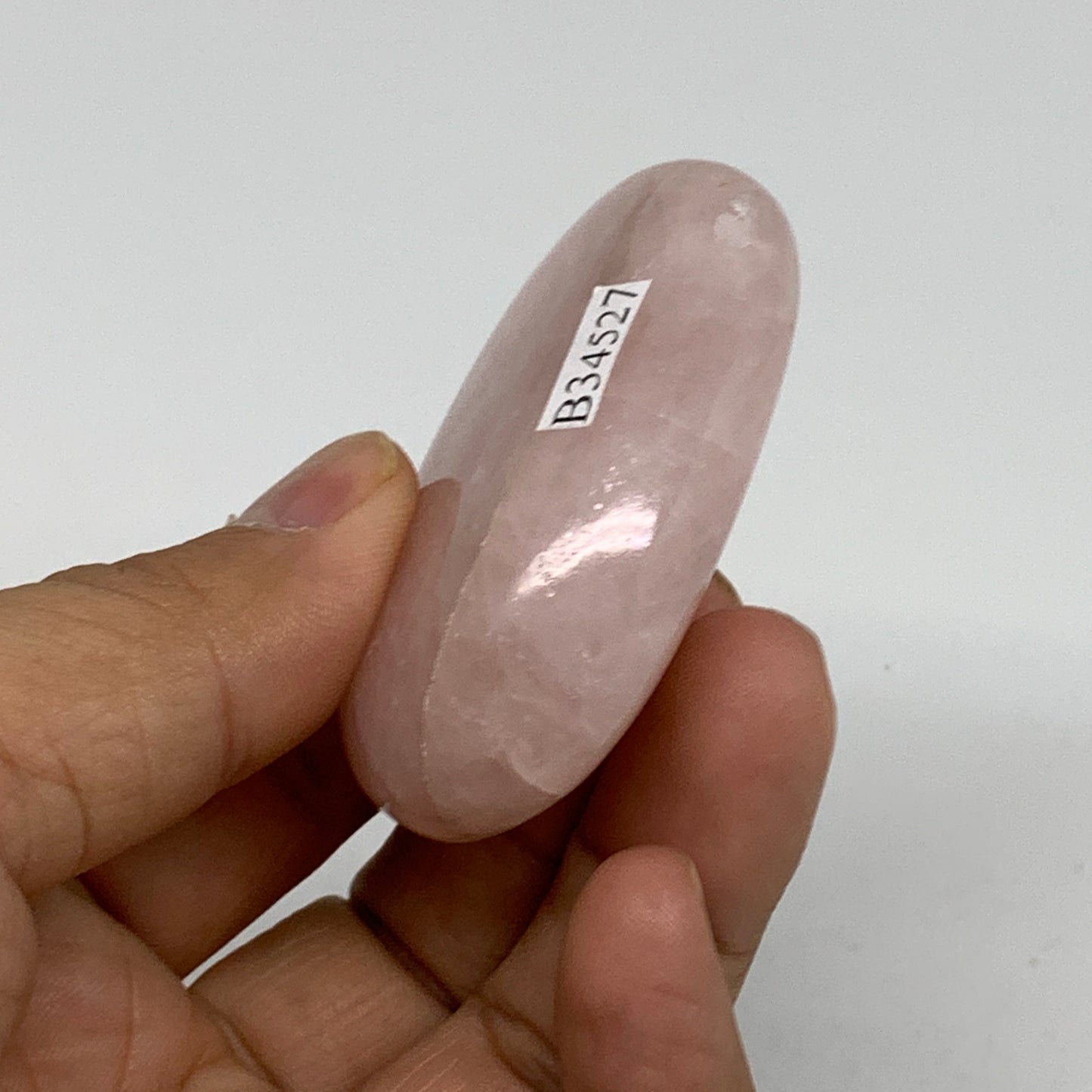 68.1[g , 2.2"x1.5"x0.7", Natural Pink Rose Quartz Palm-stone Crystal, B34527