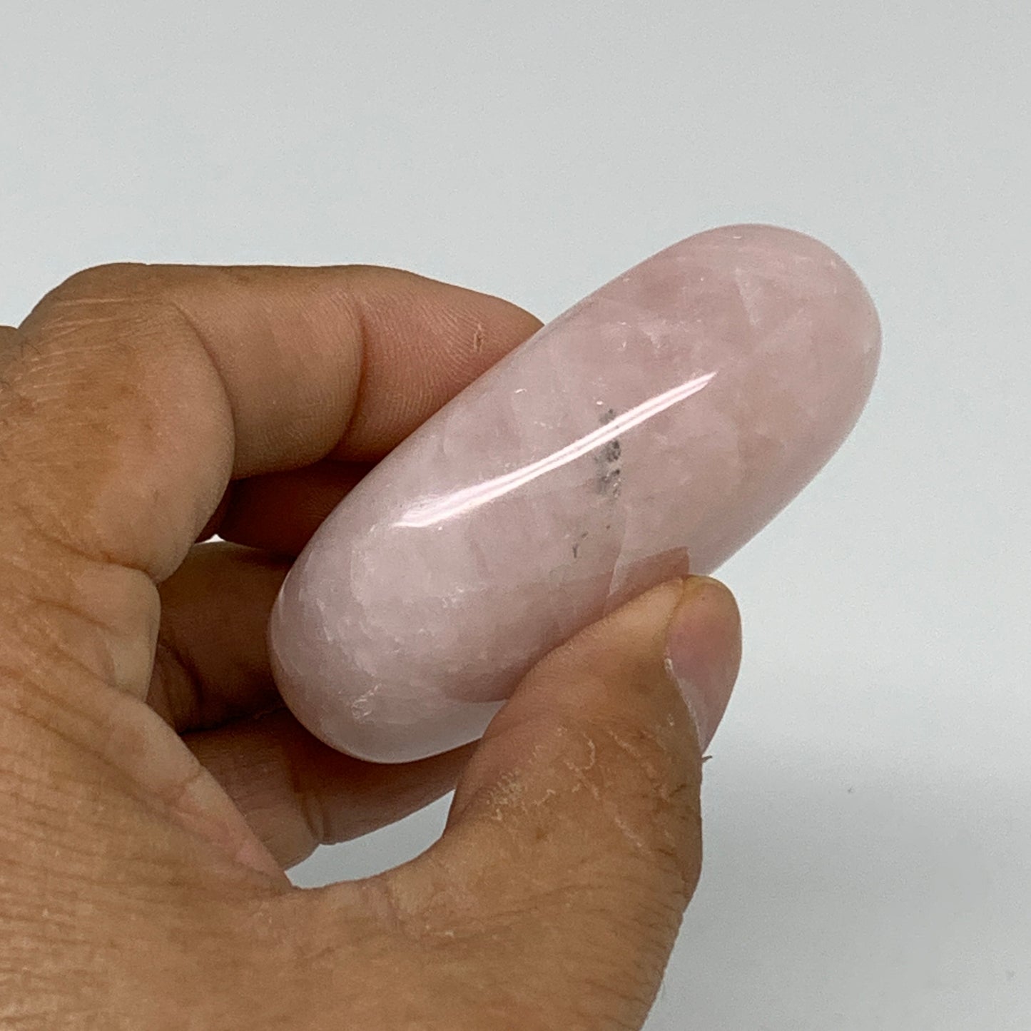 88g , 2.4"x1.5"x0.9", Natural Pink Rose Quartz Palm-stone Crystal, B34531