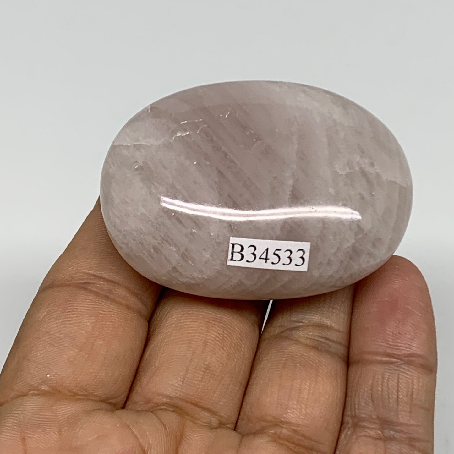 72g , 2.1"x1.5"x0.9", Natural Pink Rose Quartz Palm-stone Crystal, B34533