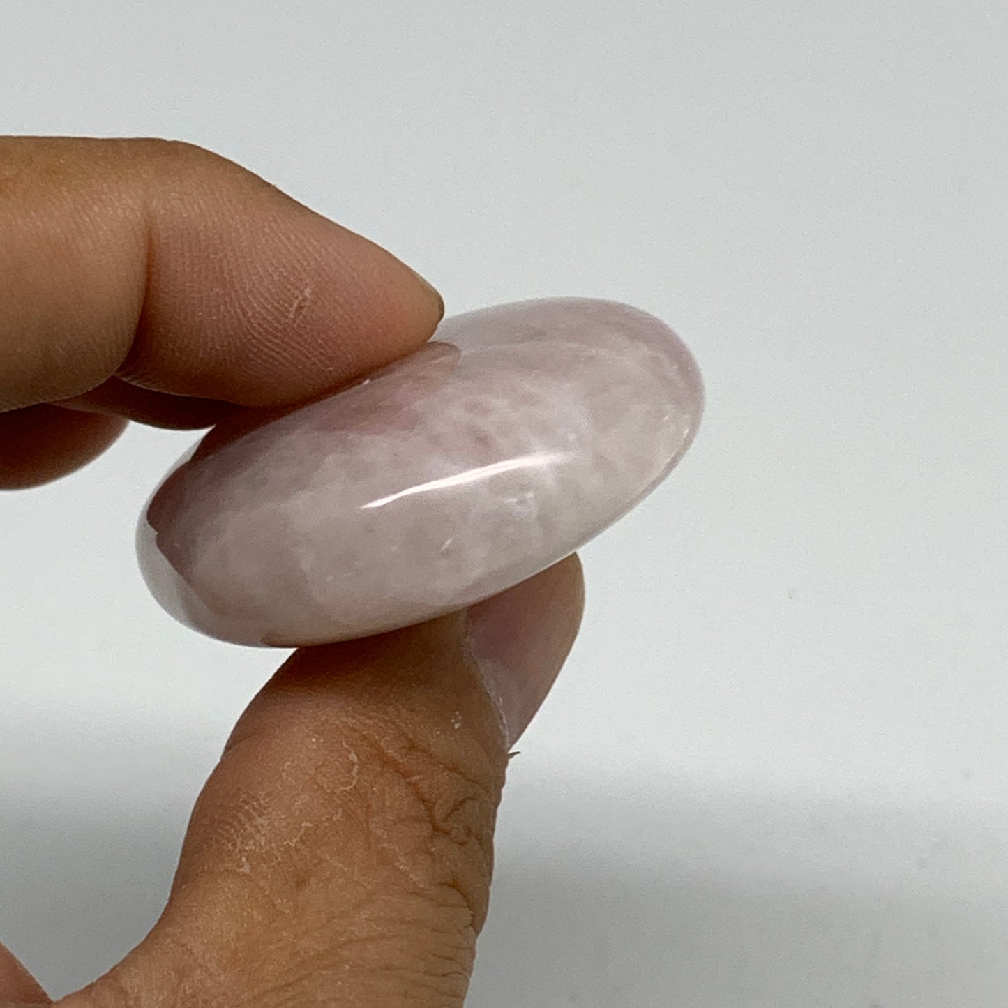 53.6g , 2.1"x1.5"x0.6", Natural Pink Rose Quartz Palm-stone Crystal, B34537