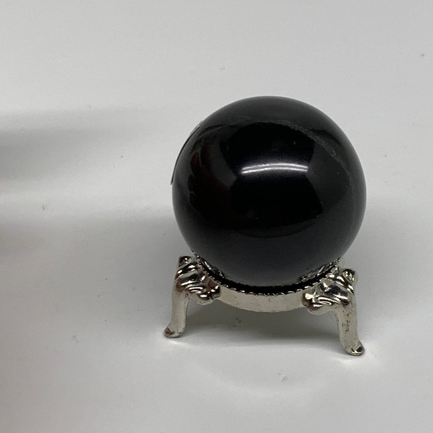 86.3g, 1.5"(39mm), Natural Black Agate Sphere Ball Polished Gemstone, B35332