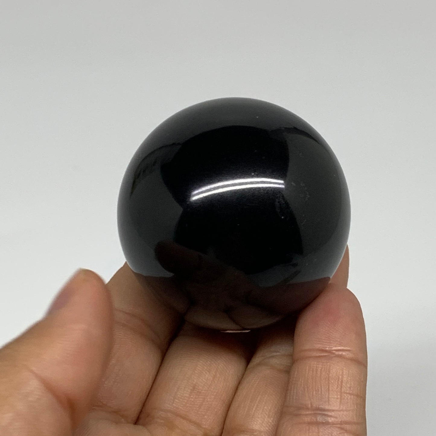 150.2g, 1.9"(46mm), Natural Black Agate Sphere Ball Polished Gemstone, B35334