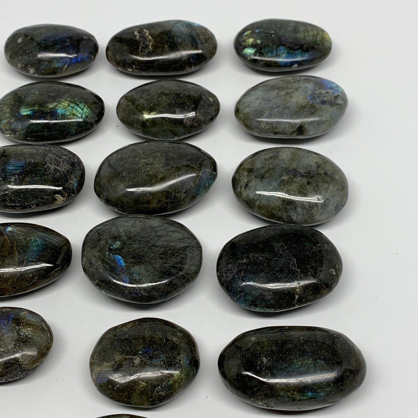 2.2 lbs,1.6"-2.4", 16pcs, Labradorite Palm-stone Polished Reiki, B17783