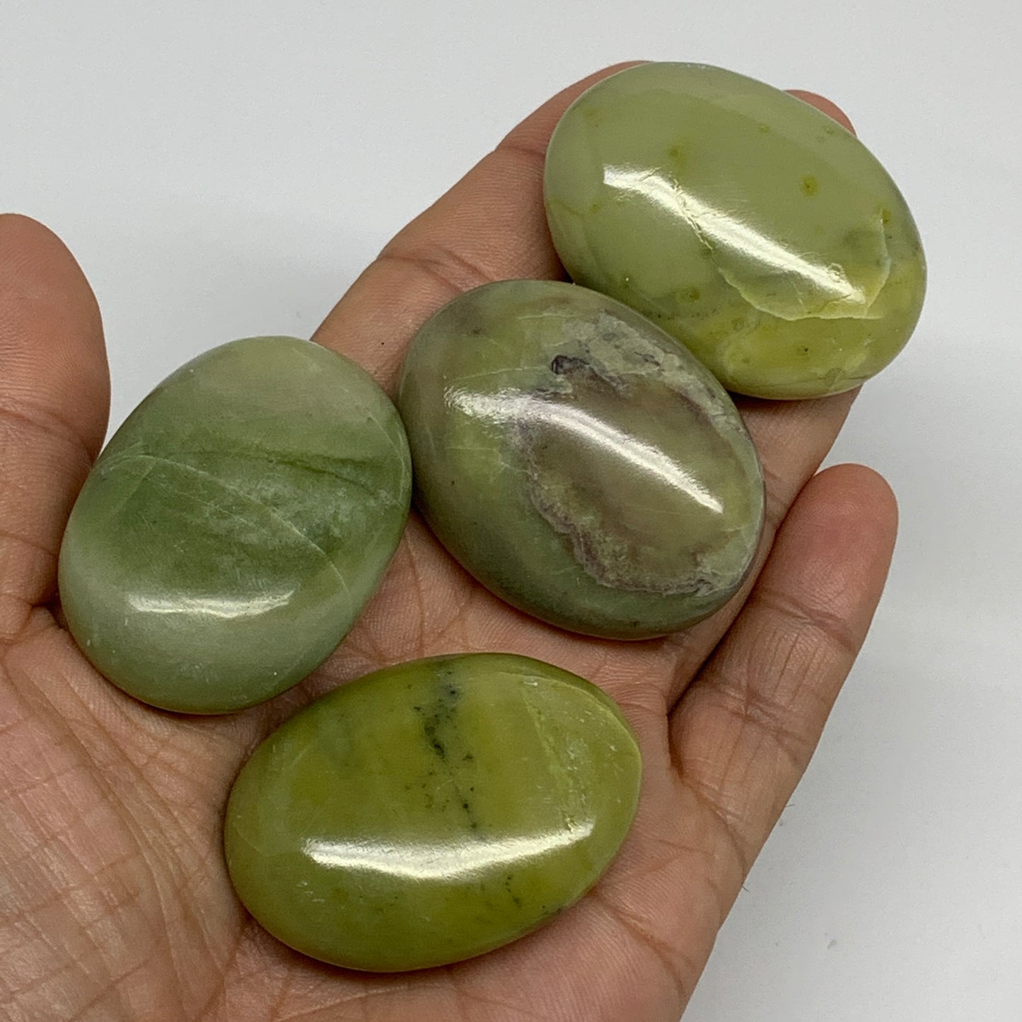 151.7g, 1.7"- 1.8", 4pcs, Natural Serpentine Palm-Stone Gemstone, B34611