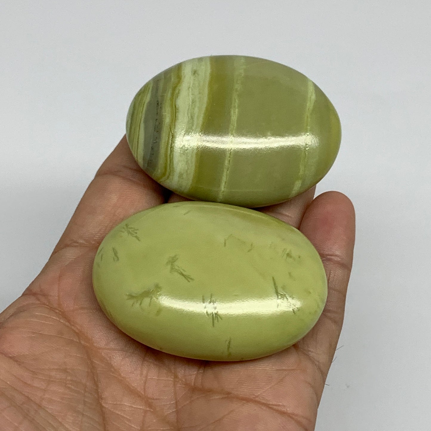 134.8g, 2.1"- 2.2", 2pcs, Natural Serpentine Palm-Stone Gemstone, B34620