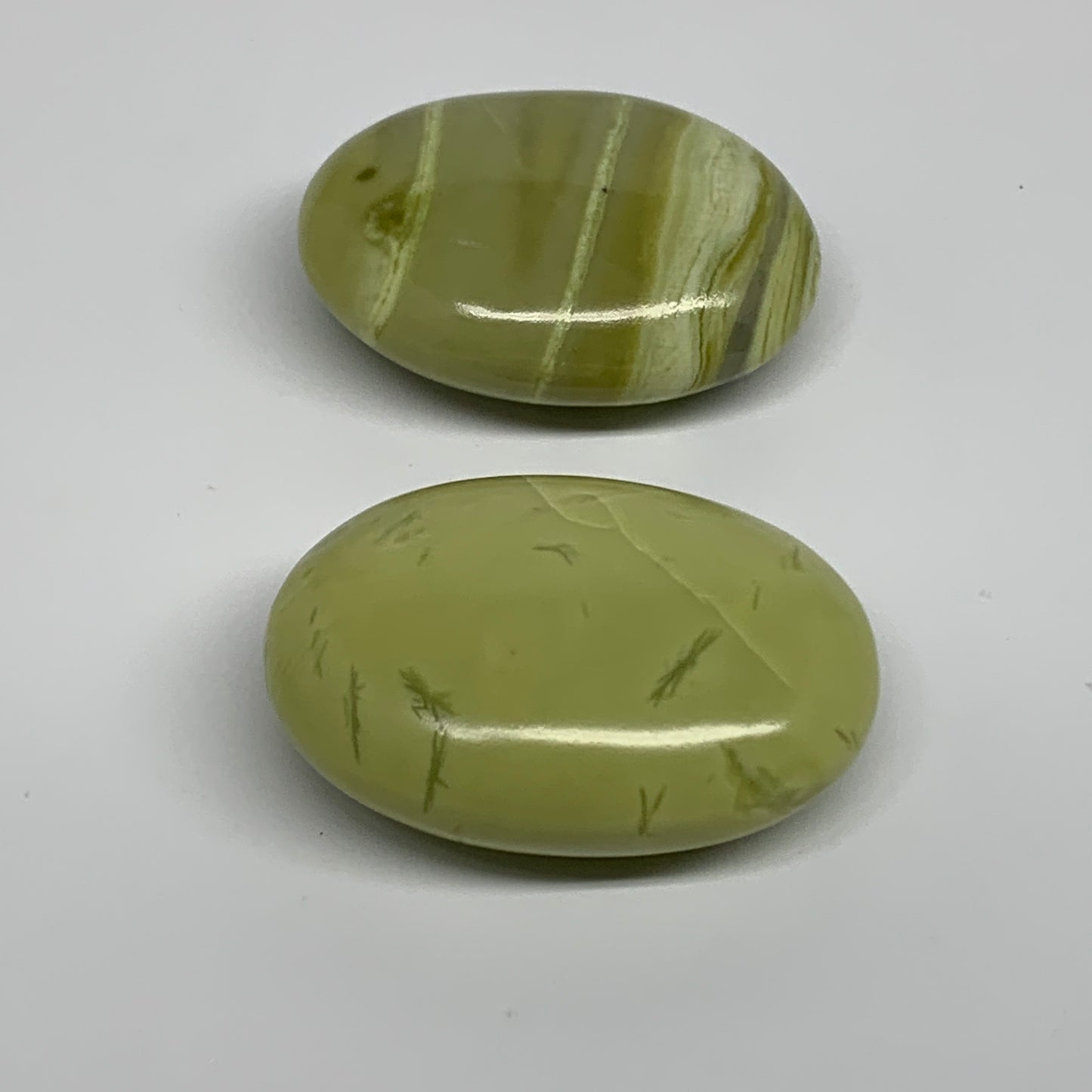 134.8g, 2.1"- 2.2", 2pcs, Natural Serpentine Palm-Stone Gemstone, B34620