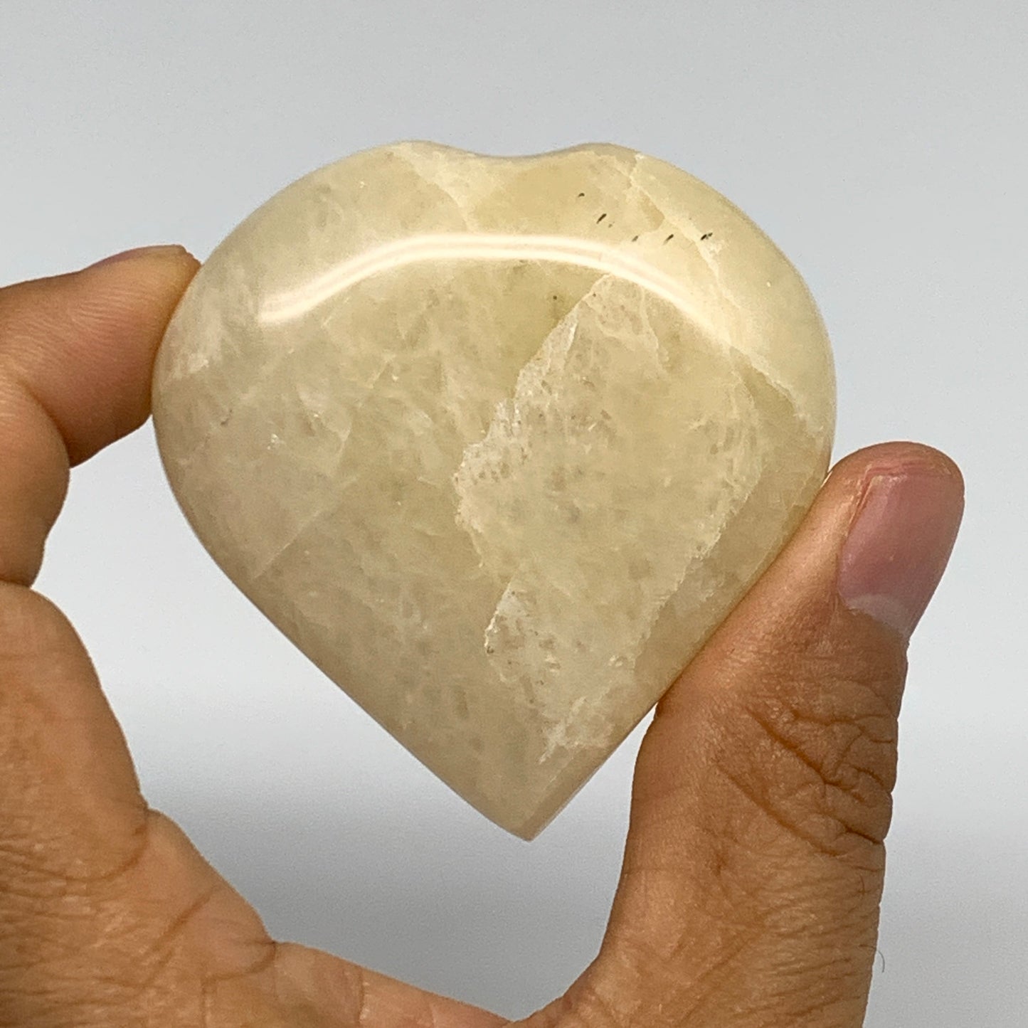 104g,2.2"x2.1"x0.9" Natural Yellow Aventurine Heart Crystal Stone @India, B28347