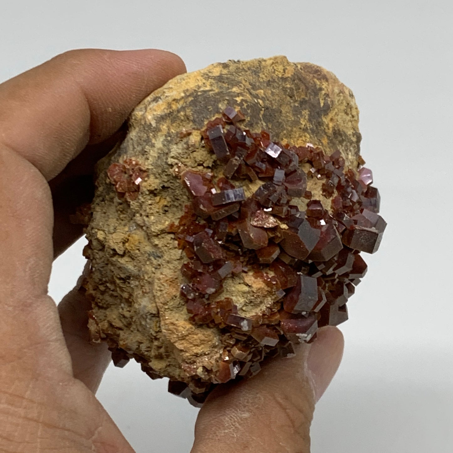 0.5 lbs, 2.9"x2.5"x1.9", Vanadinite Crystals Cluster Mineral Specimens, B34061