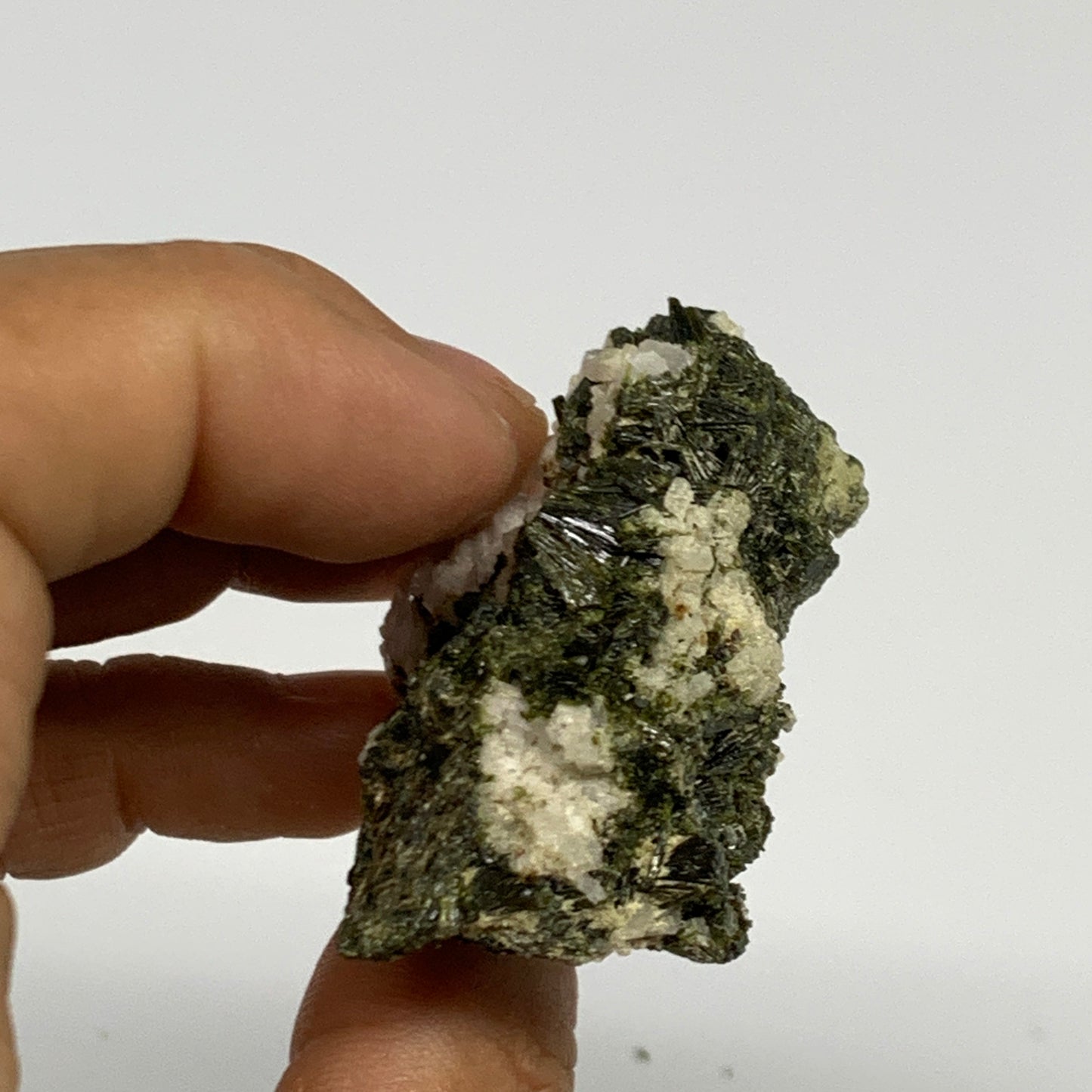 35.4g,1.9"x1.5"x1",Green Epidote Custer/Leaf Mineral Specimen @Pakistan,B27599