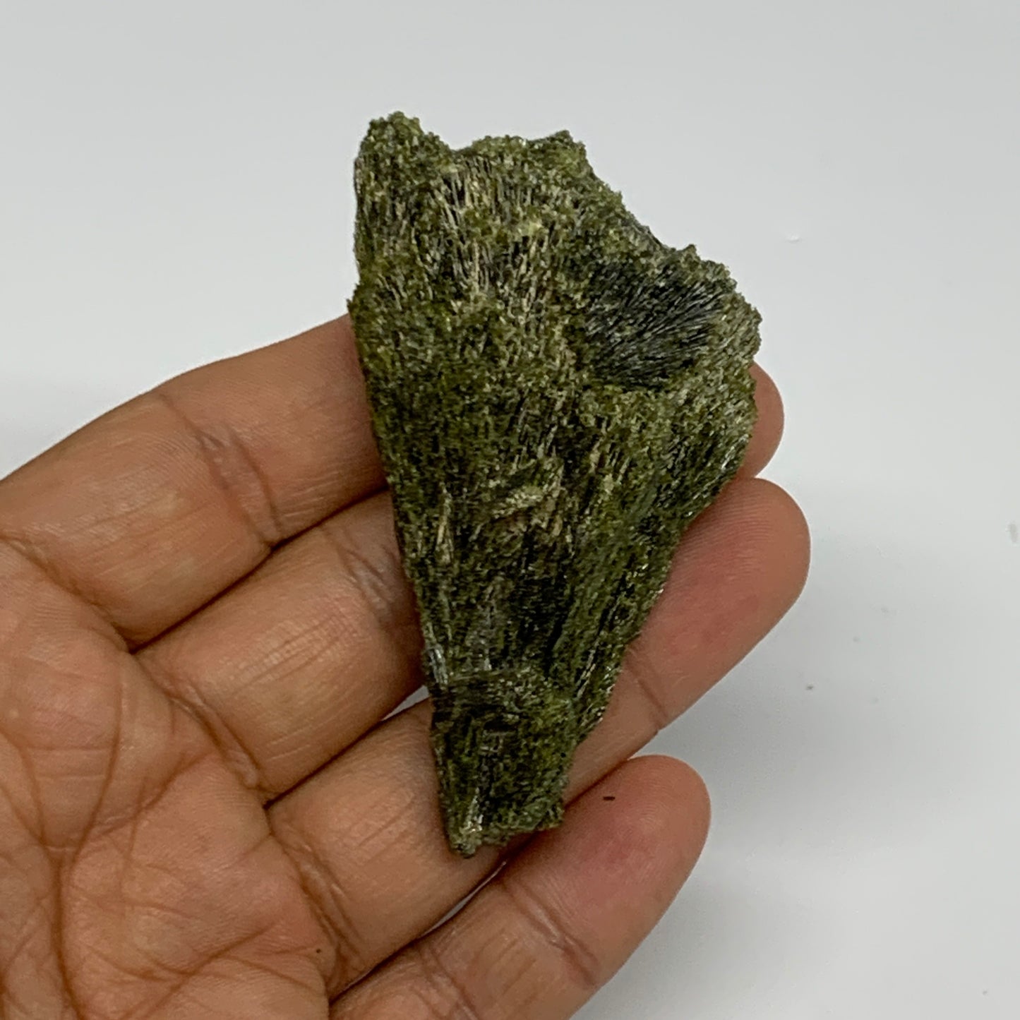 55.6g,2.7"x1.5"x0.8",Green Epidote Custer/Leaf Mineral Specimen @Pakistan,B27602