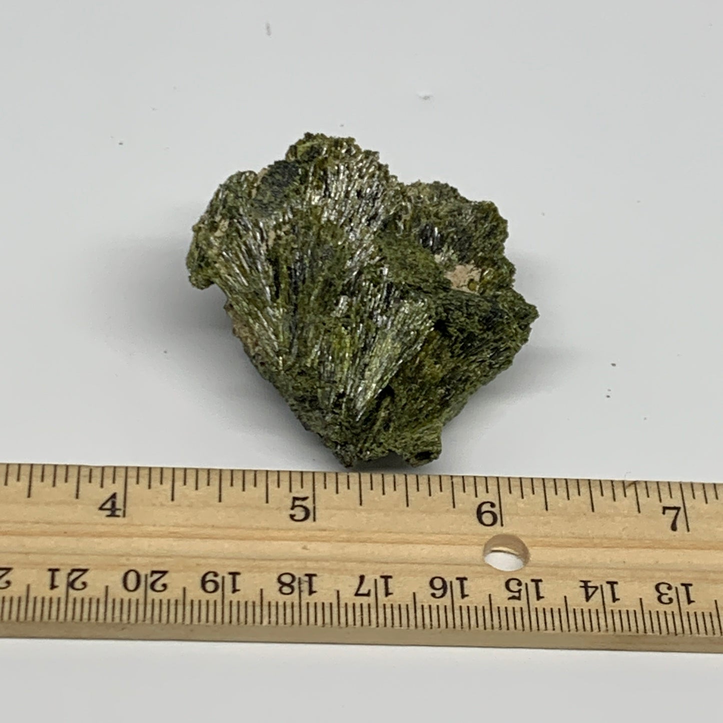 57.1g,1.8"x1.9"x1",Green Epidote Custer/Leaf Mineral Specimen @Pakistan,B27613