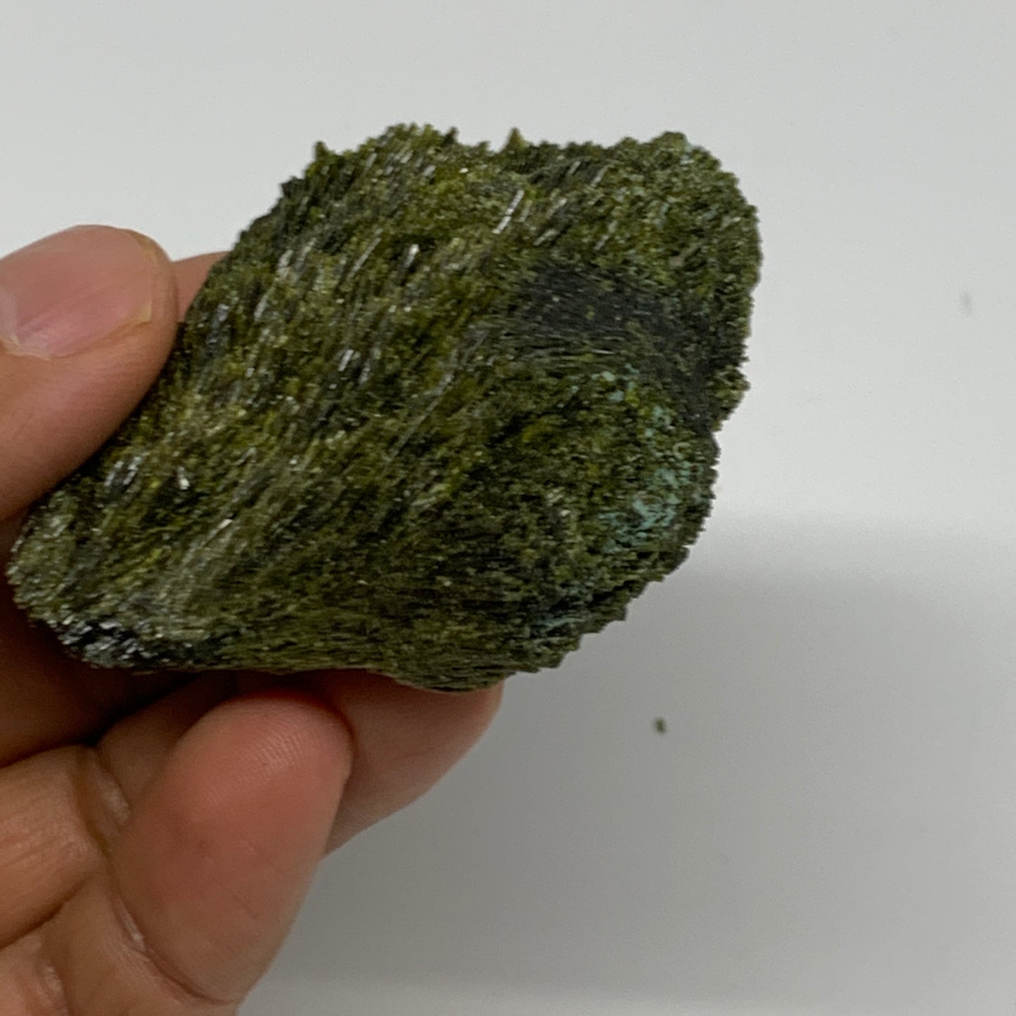 70.9g,2.2"x2.1"x0.7",Green Epidote Custer/Leaf Mineral Specimen @Pakistan,B27621