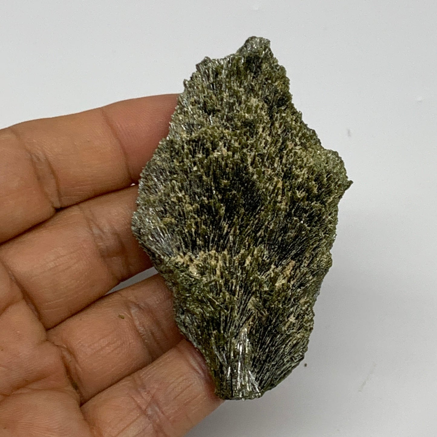 62g,2.9"x1.7"x0.8",Green Epidote Custer/Leaf Mineral Specimen @Pakistan,B27622