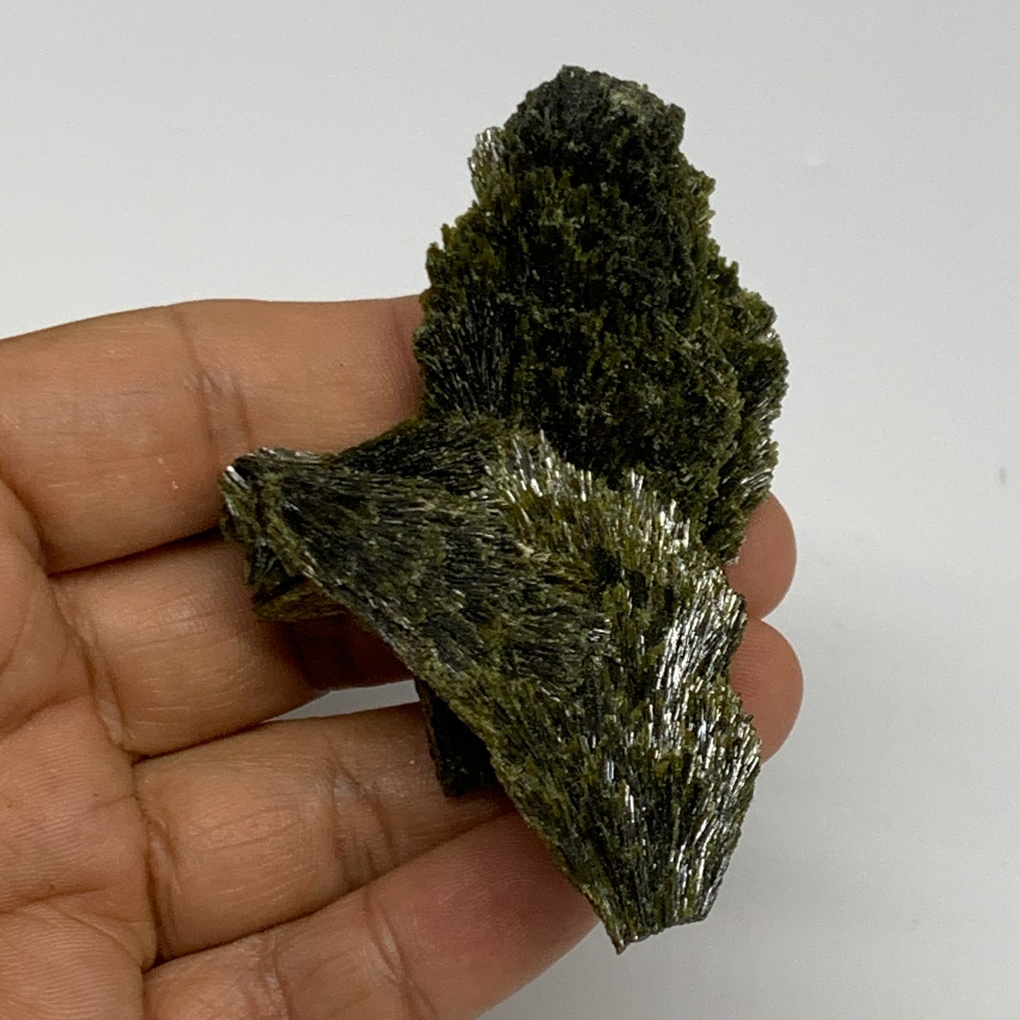 64g,3"x1.8"x0.8",Green Epidote Custer/Leaf Mineral Specimen @Pakistan,B27623