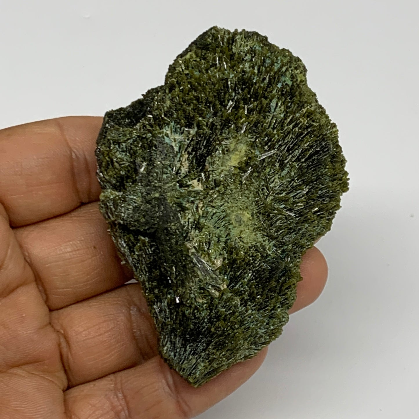 90.1g,2.9"x2.1"x0.9",Green Epidote Custer/Leaf Mineral Specimen @Pakistan,B27625