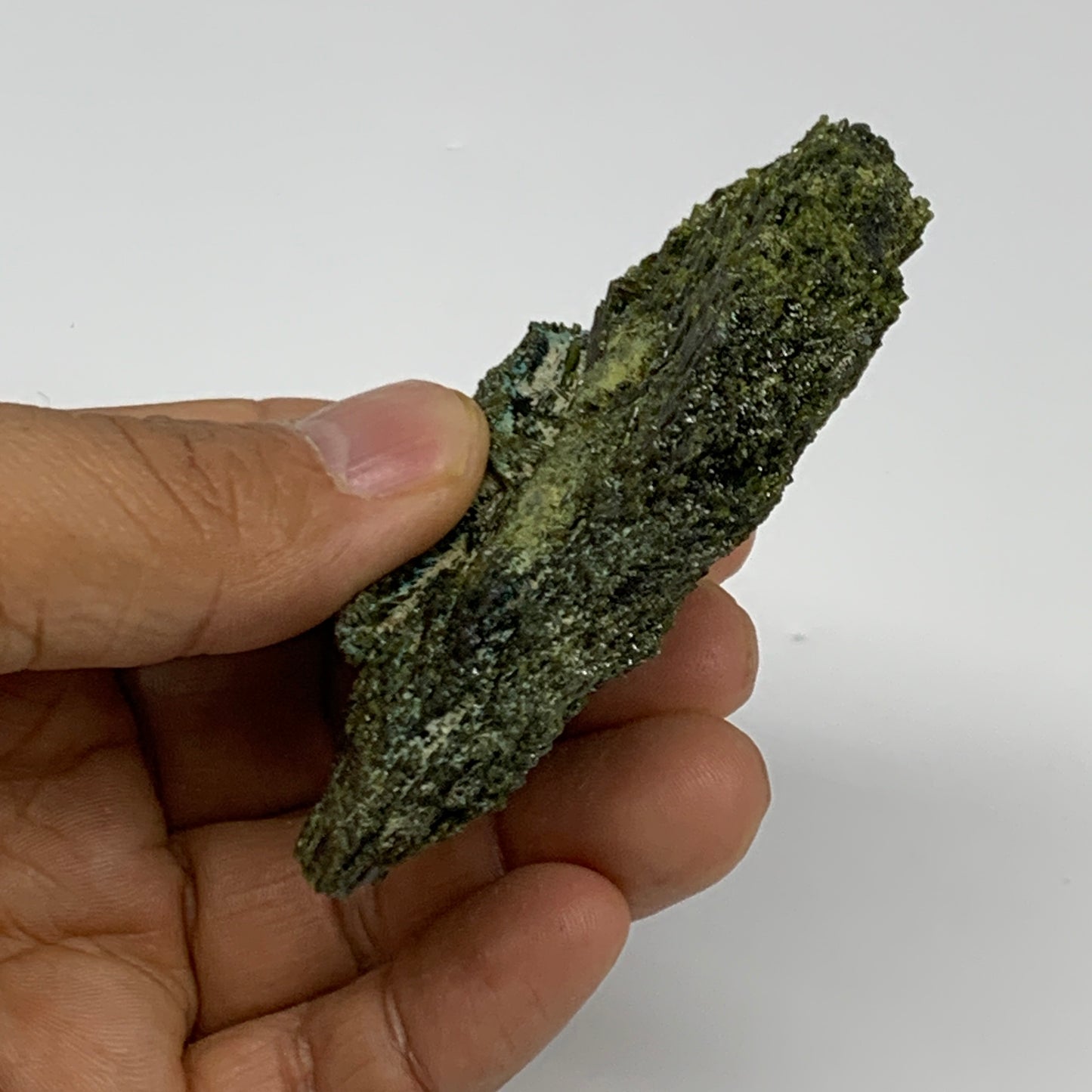 90.1g,2.9"x2.1"x0.9",Green Epidote Custer/Leaf Mineral Specimen @Pakistan,B27625