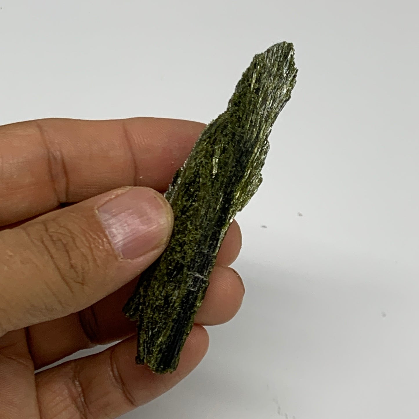 32.6g,3"x1"x0.6",Green Epidote Custer/Leaf Mineral Specimen @Pakistan,B27628