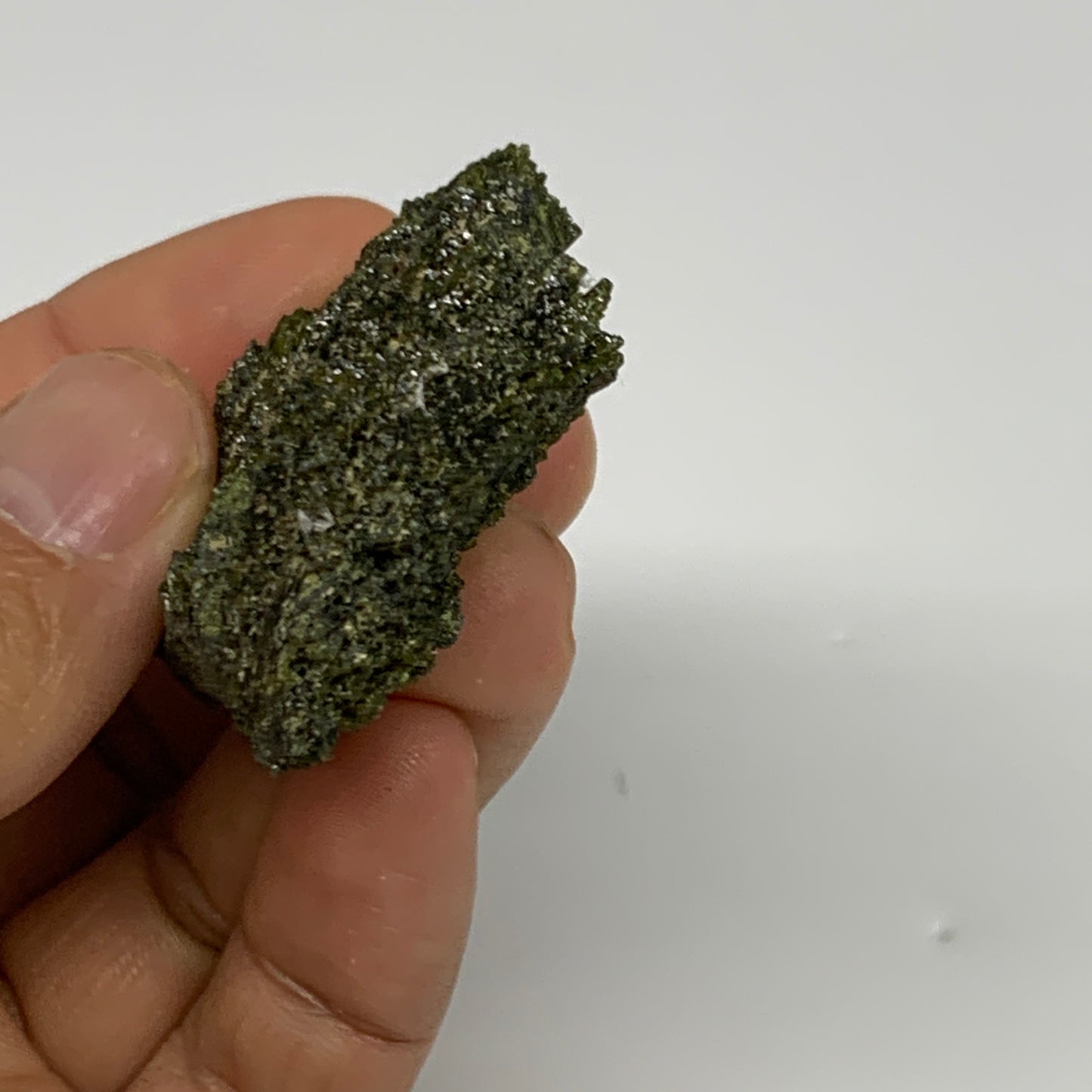 48.8g,2.1"x1.5"x0.6",Green Epidote Custer/Leaf Mineral Specimen @Pakistan,B27631