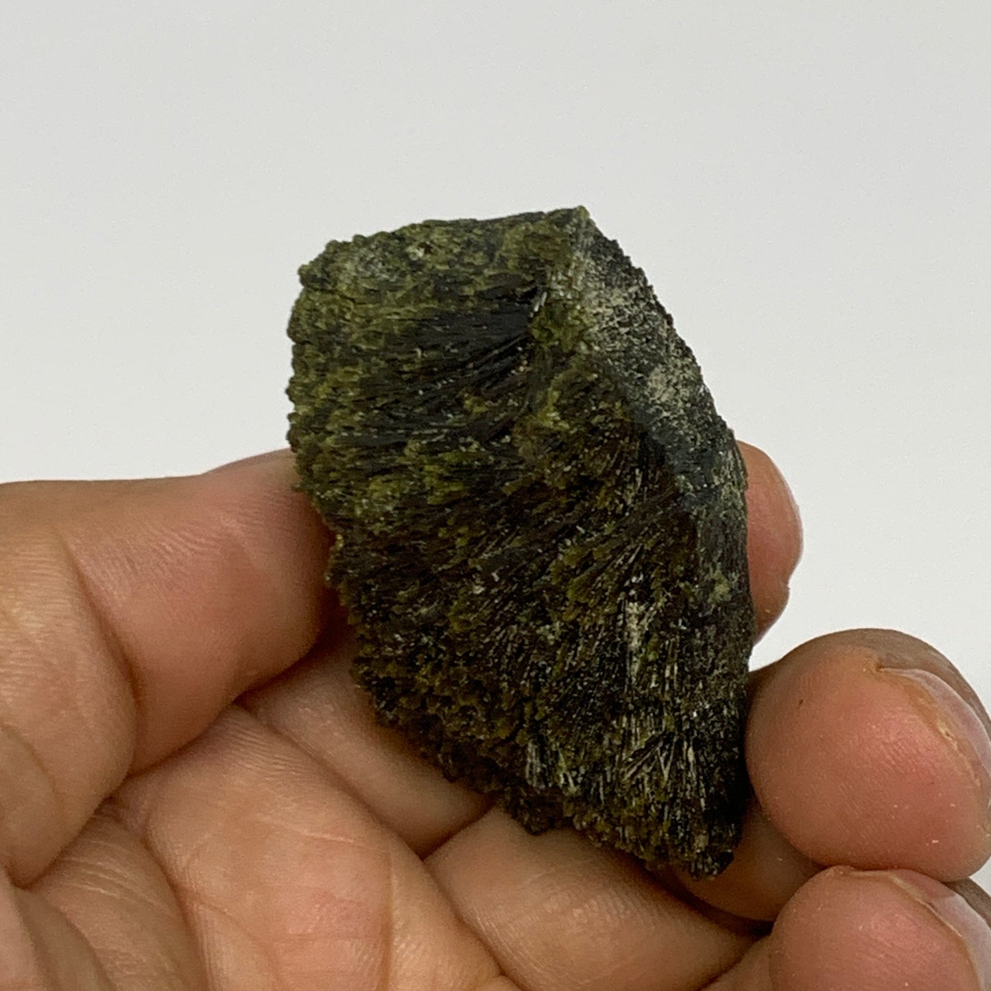 48.8g,2.1"x1.5"x0.6",Green Epidote Custer/Leaf Mineral Specimen @Pakistan,B27631