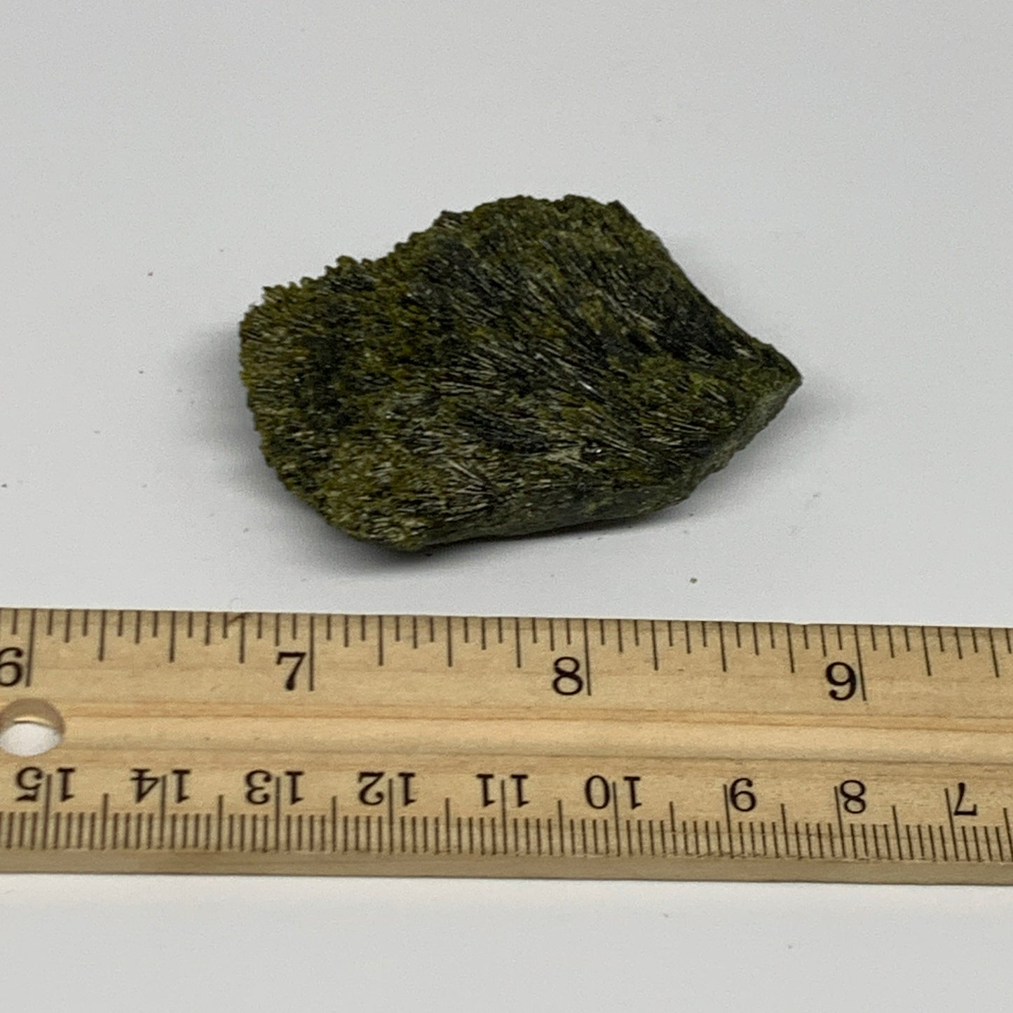 48.8g,2.1"x1.5"x0.6",Green Epidote Custer/Leaf Mineral Specimen @Pakistan,B27631