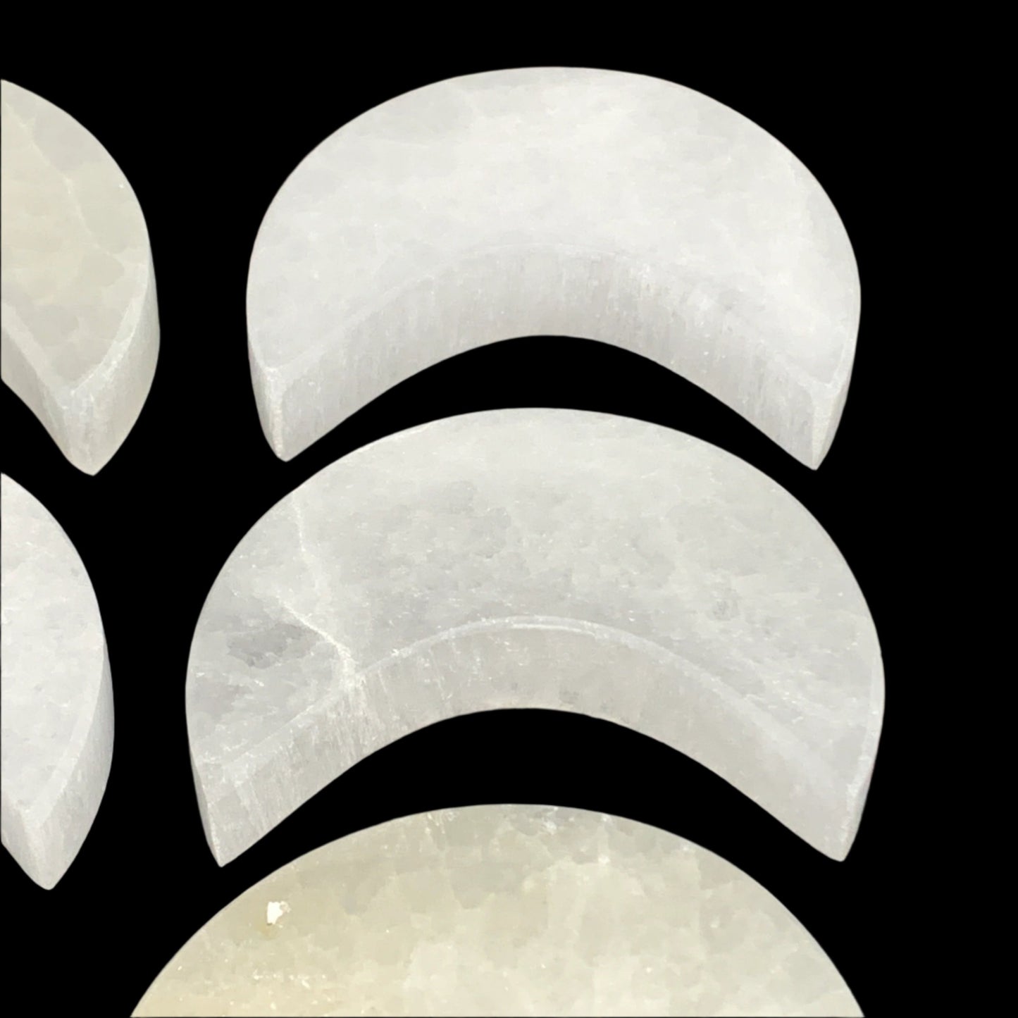 1pcs, 58-68g, 2.5"x1.1"x0.6", Selenite Crescent Moon Crystal (Satin Spar),B35624