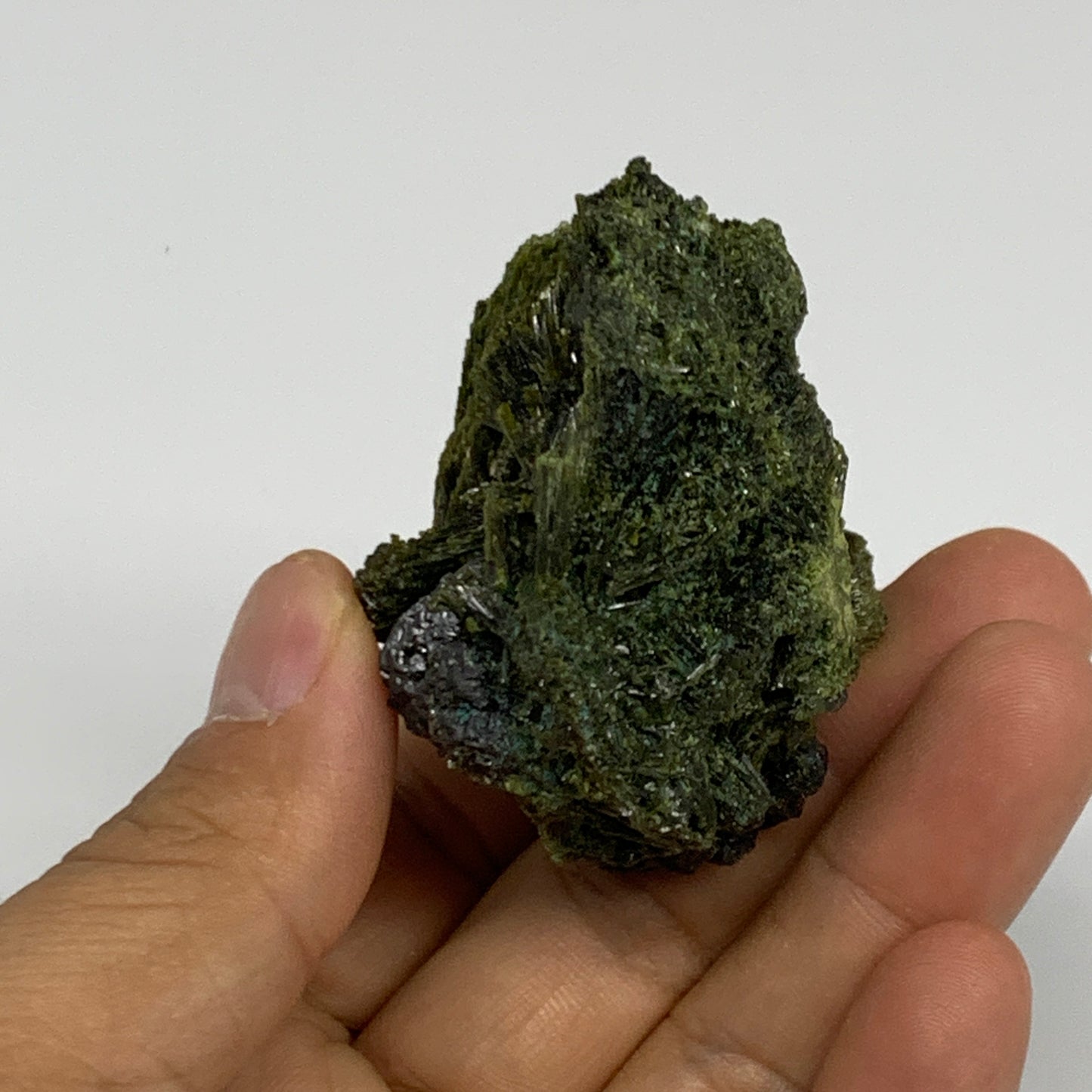 117.1g,1.9"x2.3"x1.4",Green Epidote Custer/Leaf Mineral Specimen @Pakistan,B2763