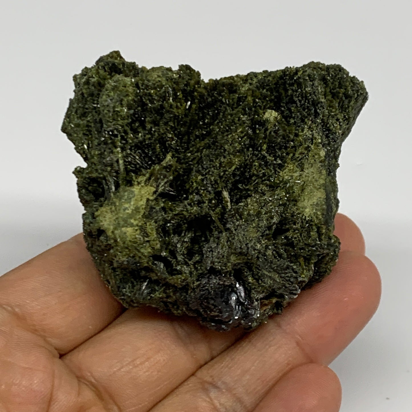 117.1g,1.9"x2.3"x1.4",Green Epidote Custer/Leaf Mineral Specimen @Pakistan,B2763