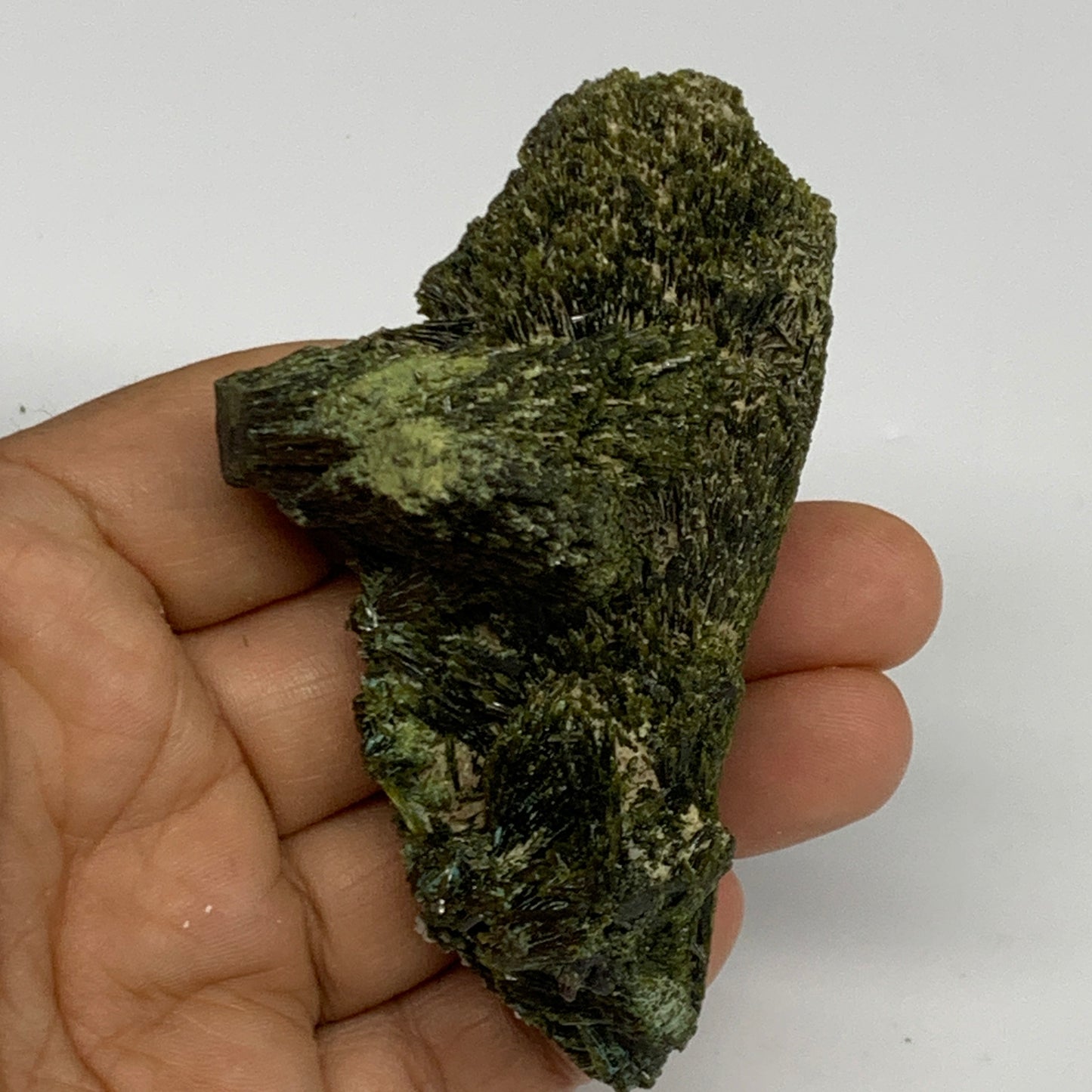 105.4g,3.3"x1.9"x1.5",Green Epidote Custer/Leaf Mineral Specimen @Pakistan,B2763