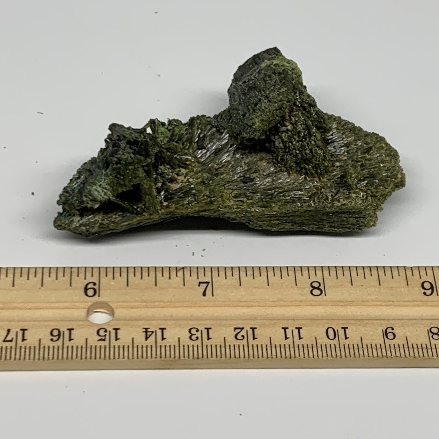 105.4g,3.3"x1.9"x1.5",Green Epidote Custer/Leaf Mineral Specimen @Pakistan,B2763