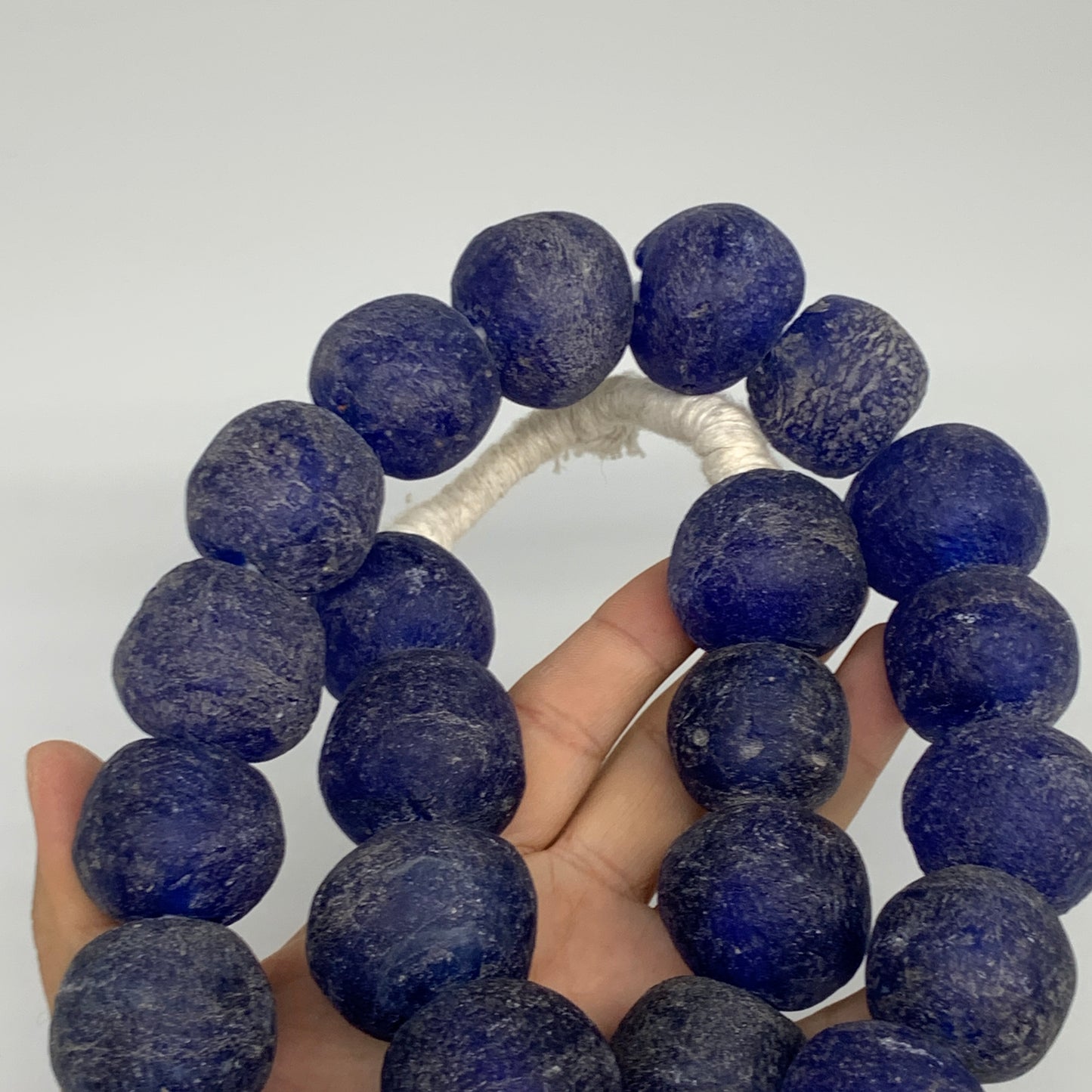 2.24 lbs, 25mm-30mm, 1 Strand, 25 beads, Blue Round Sea Glass Beads , B35643