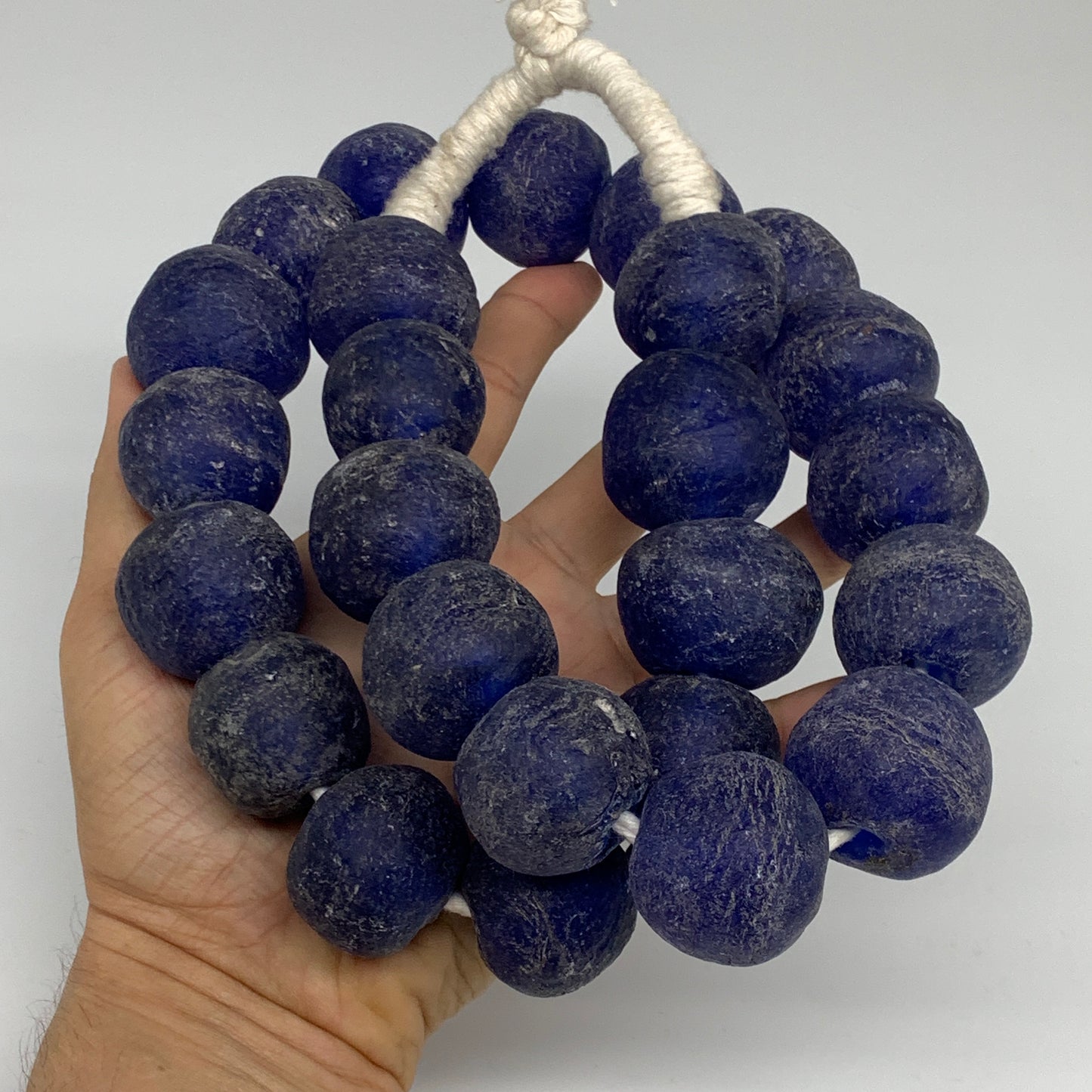 2.24 lbs, 25mm-30mm, 1 Strand, 25 beads, Blue Round Sea Glass Beads , B35643