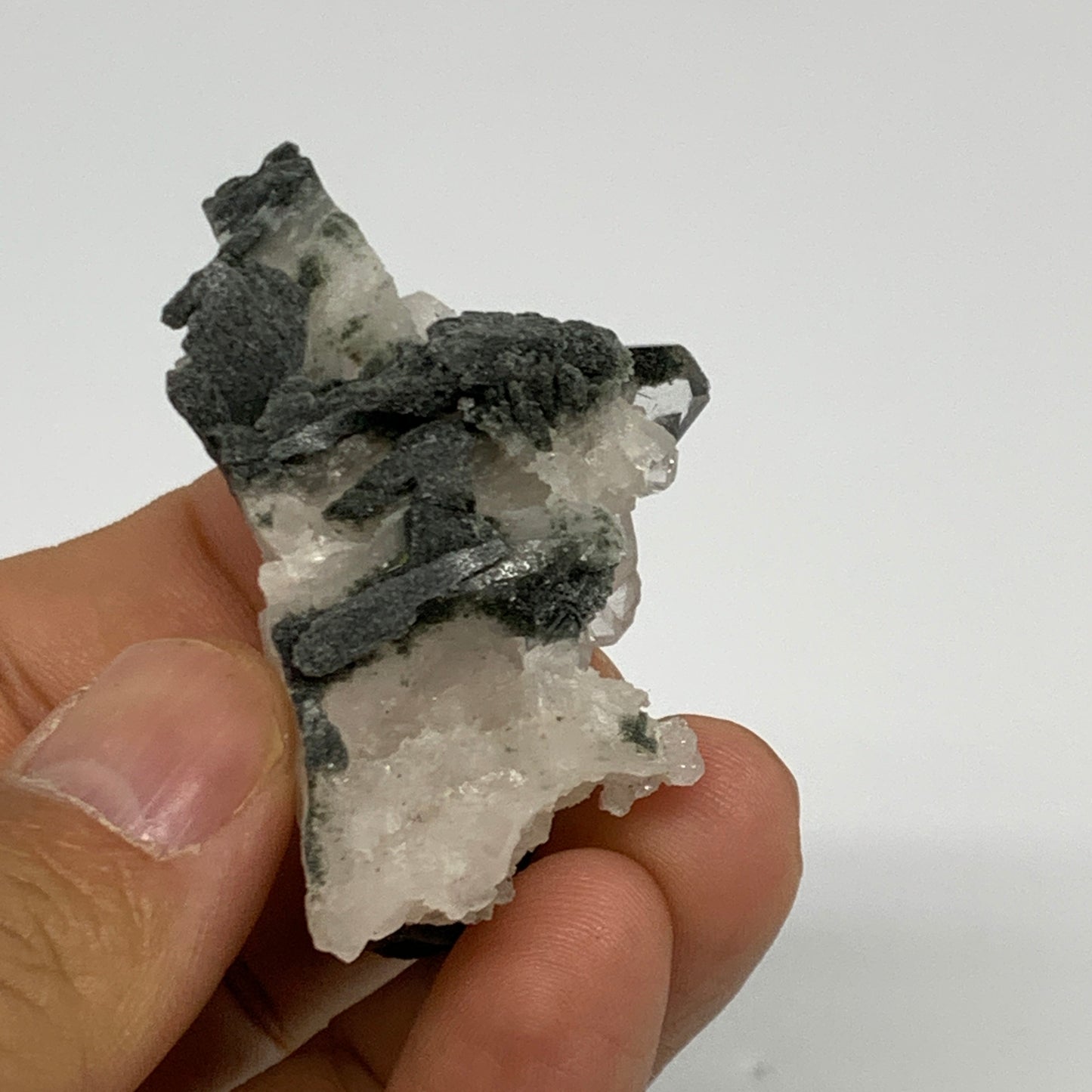 31.1g, 2"x1.3"x1.2", Chlorine Quartz Crystal Mineral,Specimen Terminated,B27674