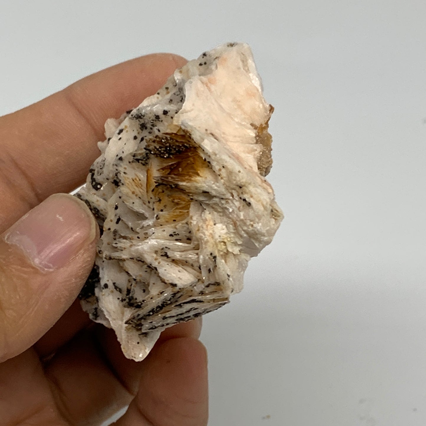 87.1g, 2.1"x2"x0.9", Natural Golden Barite Mineral Specimen @Morocco, B33509