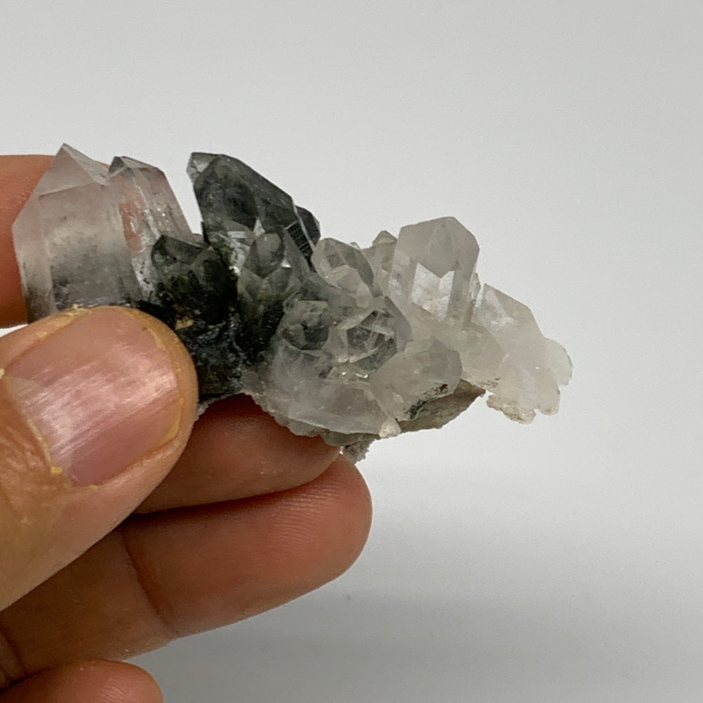 23.7g, 2.1"x1.2"x0.8", Quartz Crystal Mineral,Specimen Terminated,B27737