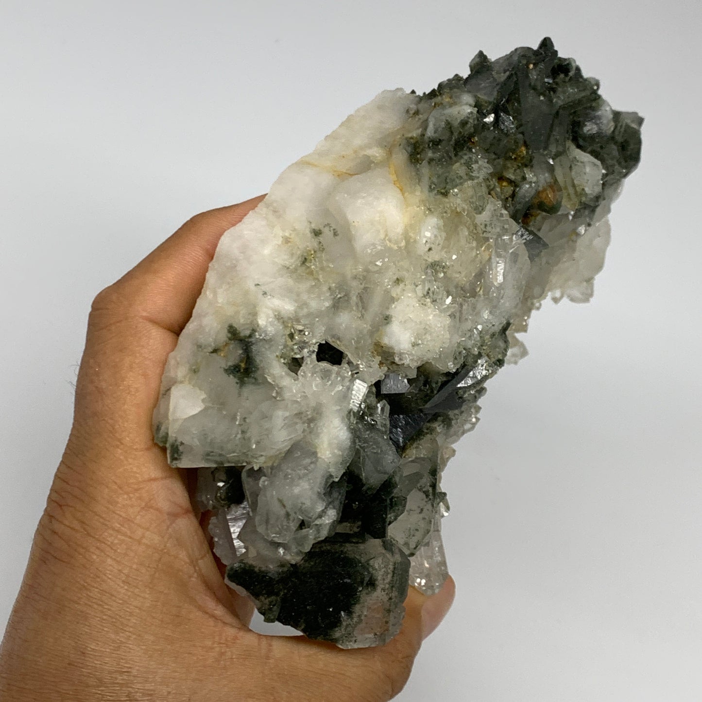 1.56 lbs, 5.7"x4"x2.1", Chlorine Quartz Crystal Mineral,Specimen Terminated, B27