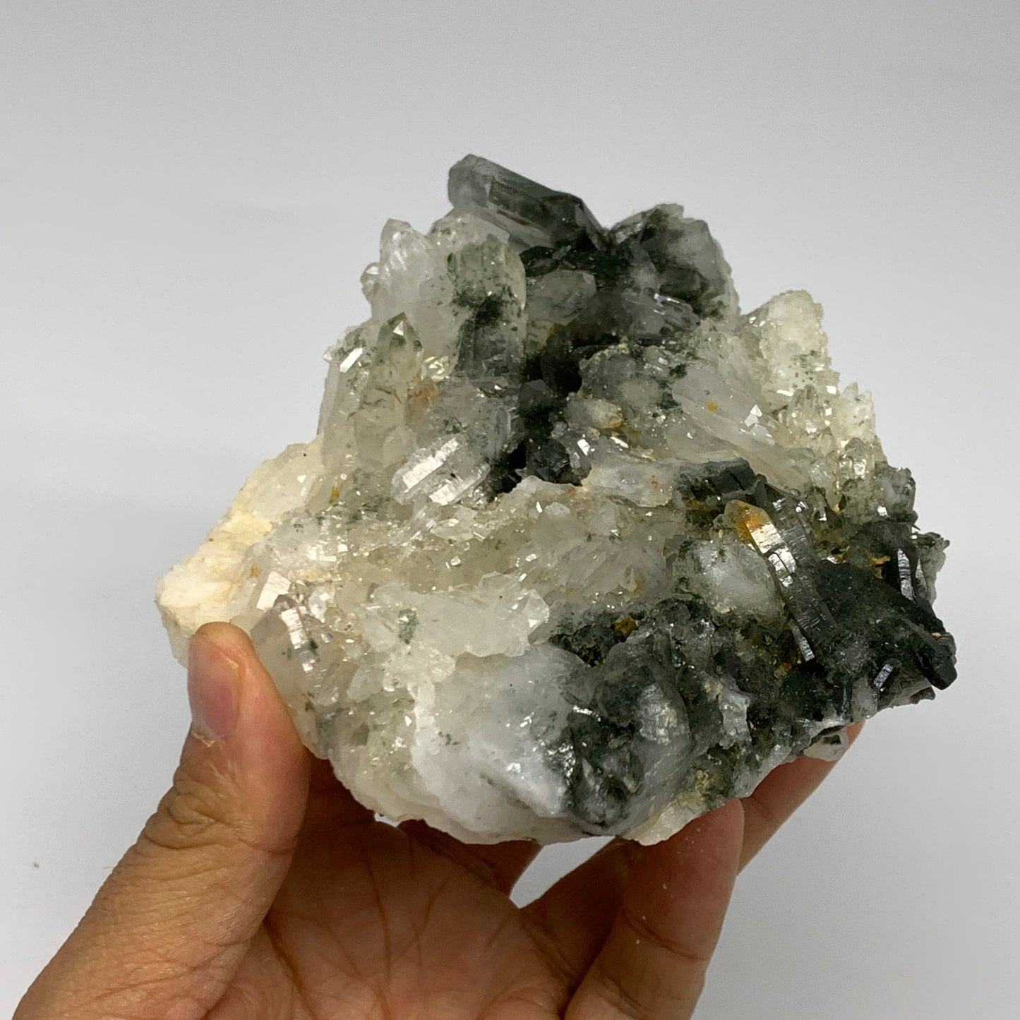 1.56 lbs, 5.7"x4"x2.1", Chlorine Quartz Crystal Mineral,Specimen Terminated, B27