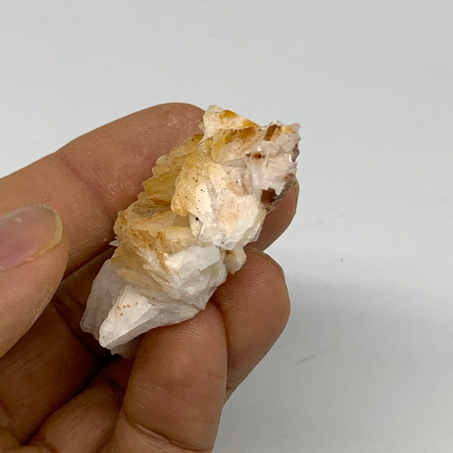 31.1g, 1.7"x1.5"x0.6", Natural Golden Barite Mineral Specimen @Morocco, B33594