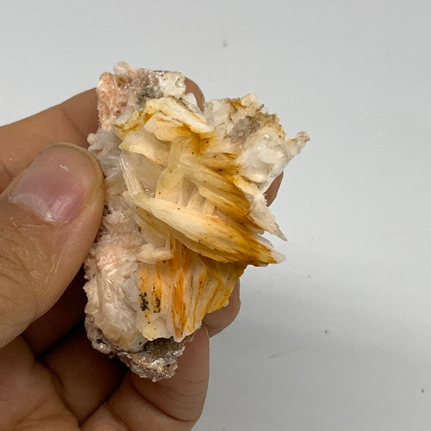 61.9g, 2.3"x1.9"x0.8", Natural Golden Barite Mineral Specimen @Morocco, B33596